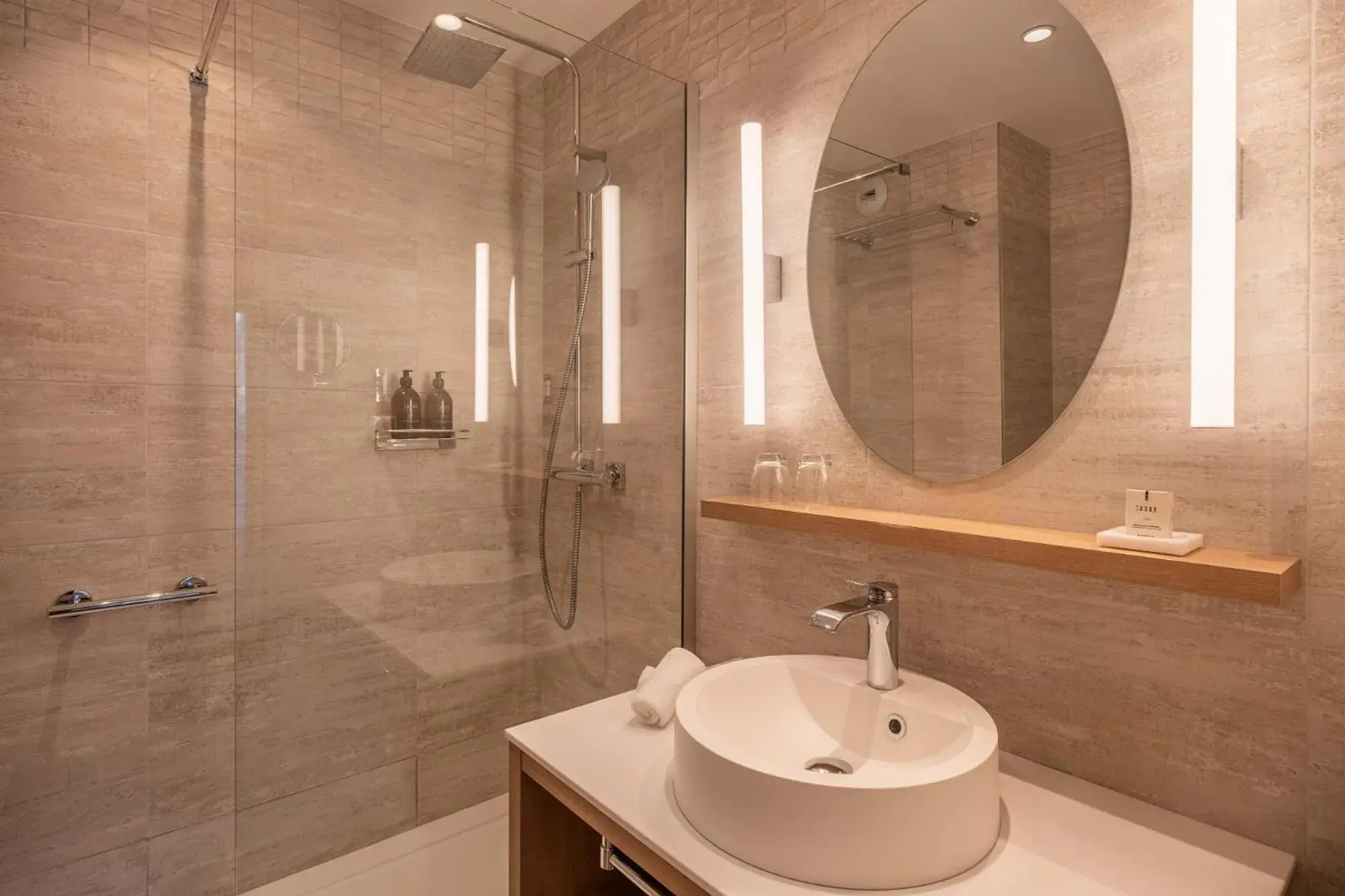 Bathroom in Hôtel de La Plage by Inwood Hotels