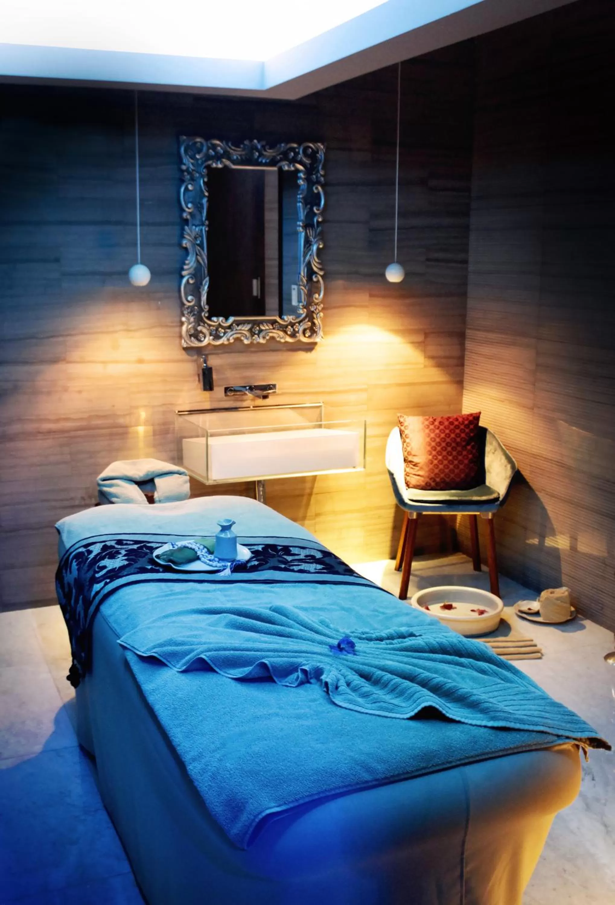 Massage, Bed in Souq Waqif Boutique Hotels - Tivoli