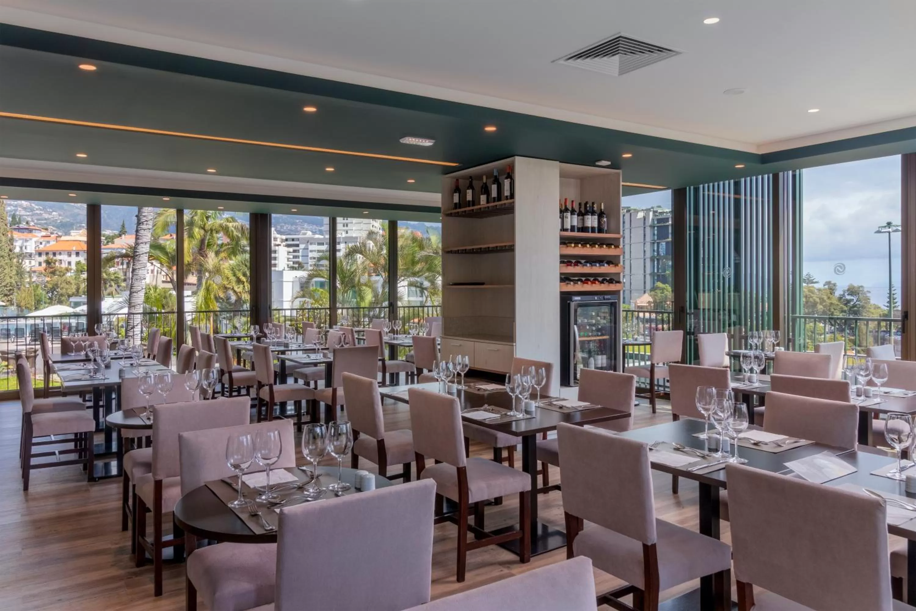 Restaurant/places to eat in Enotel Magnólia