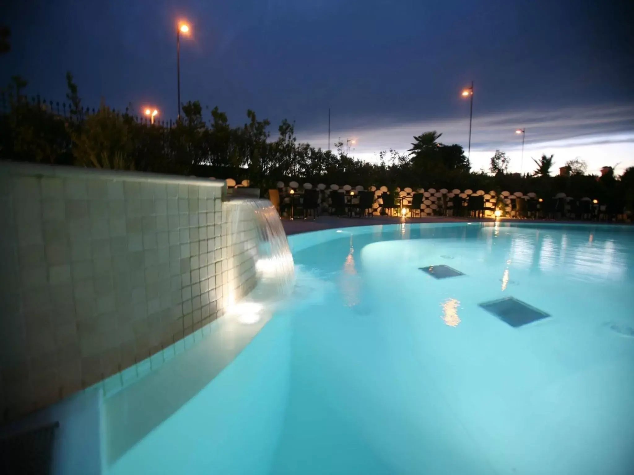 Facade/entrance, Swimming Pool in Palace Hotel