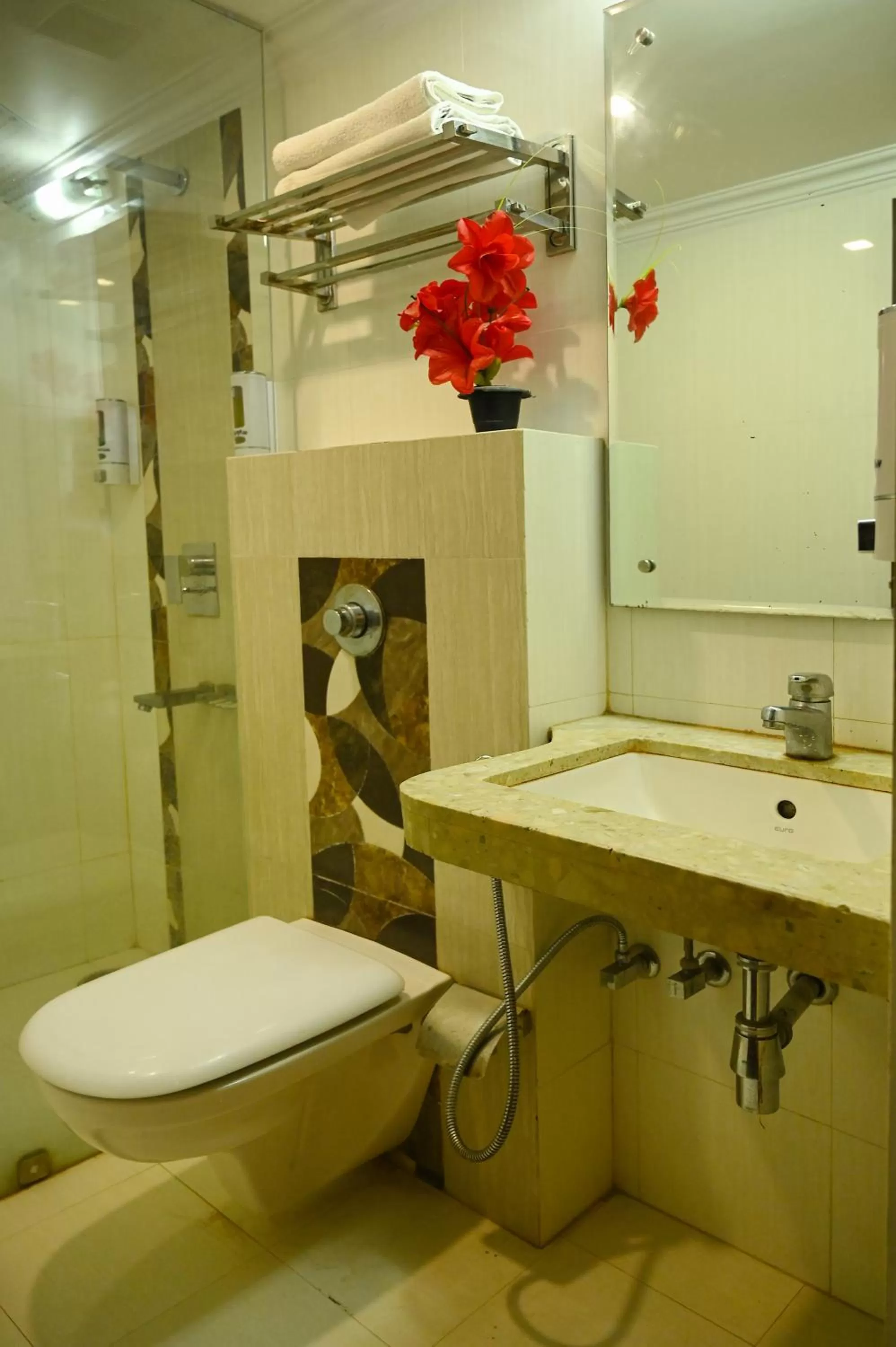 Bathroom in Hotel Heritage Inn at Assi Ghat