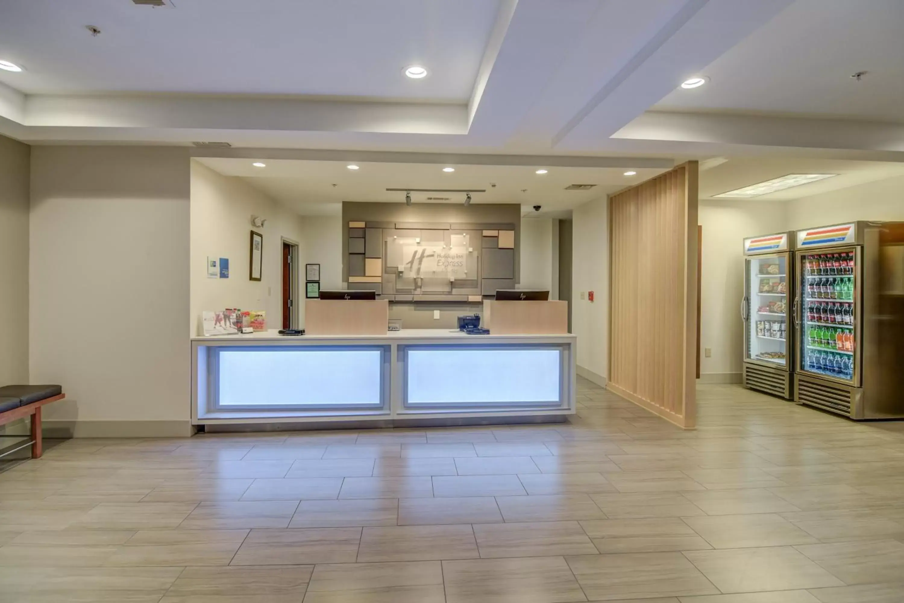 Lobby or reception, Lobby/Reception in Holiday Inn Express Hotel & Suites Foley, an IHG Hotel