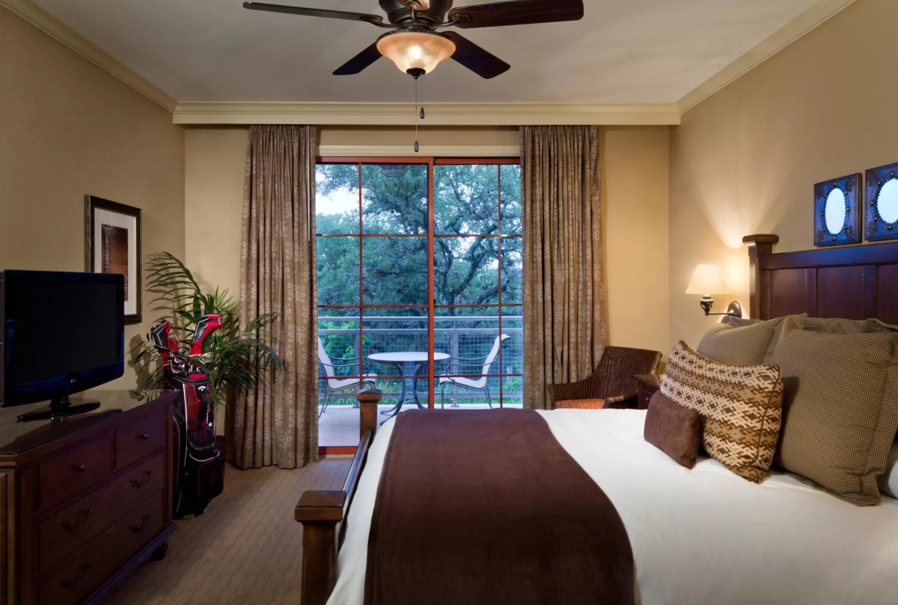 Bedroom, Bed in Hyatt Vacation Club at Wild Oak Ranch