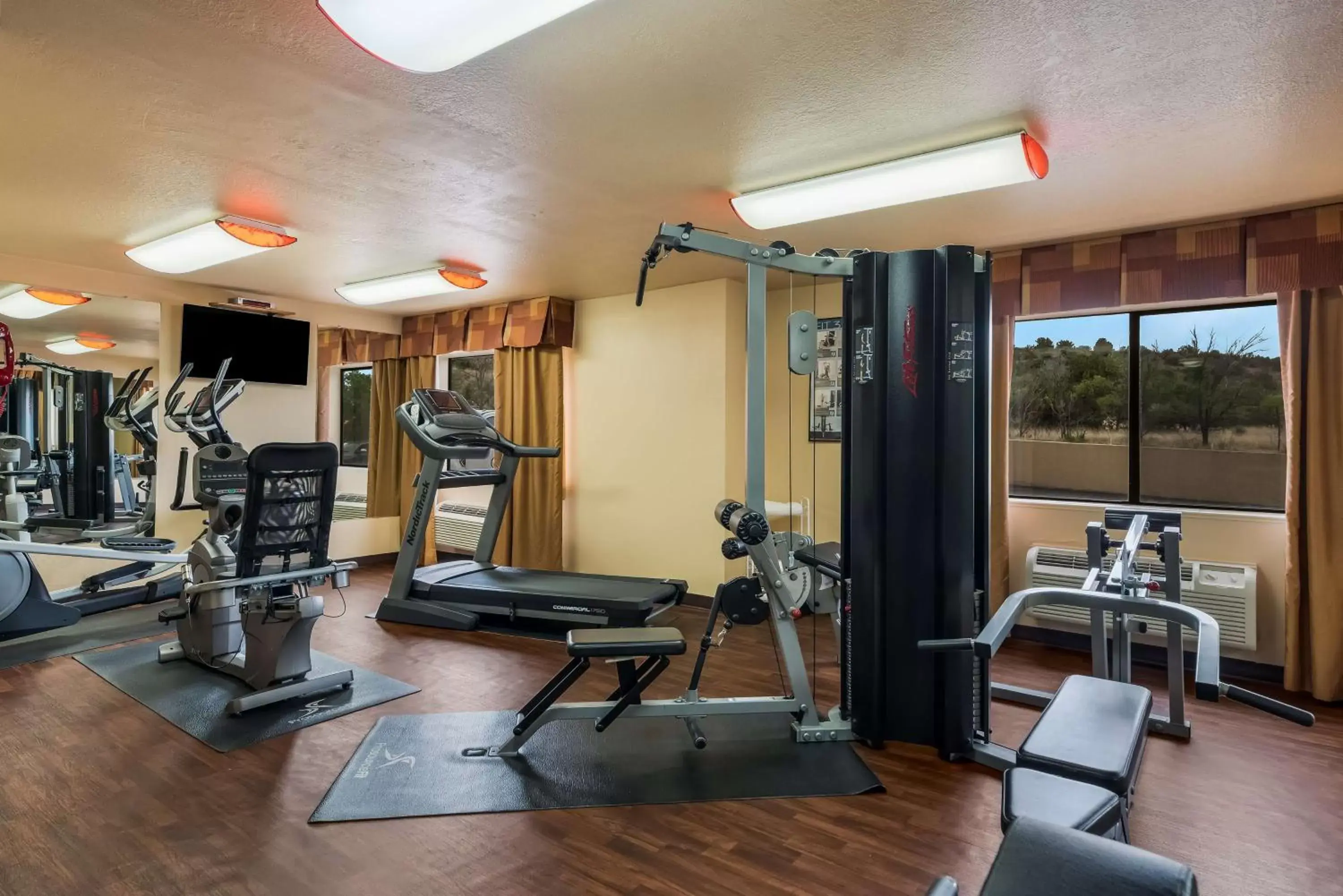 Fitness centre/facilities, Fitness Center/Facilities in SureStay Plus Hotel by Best Western Silver City