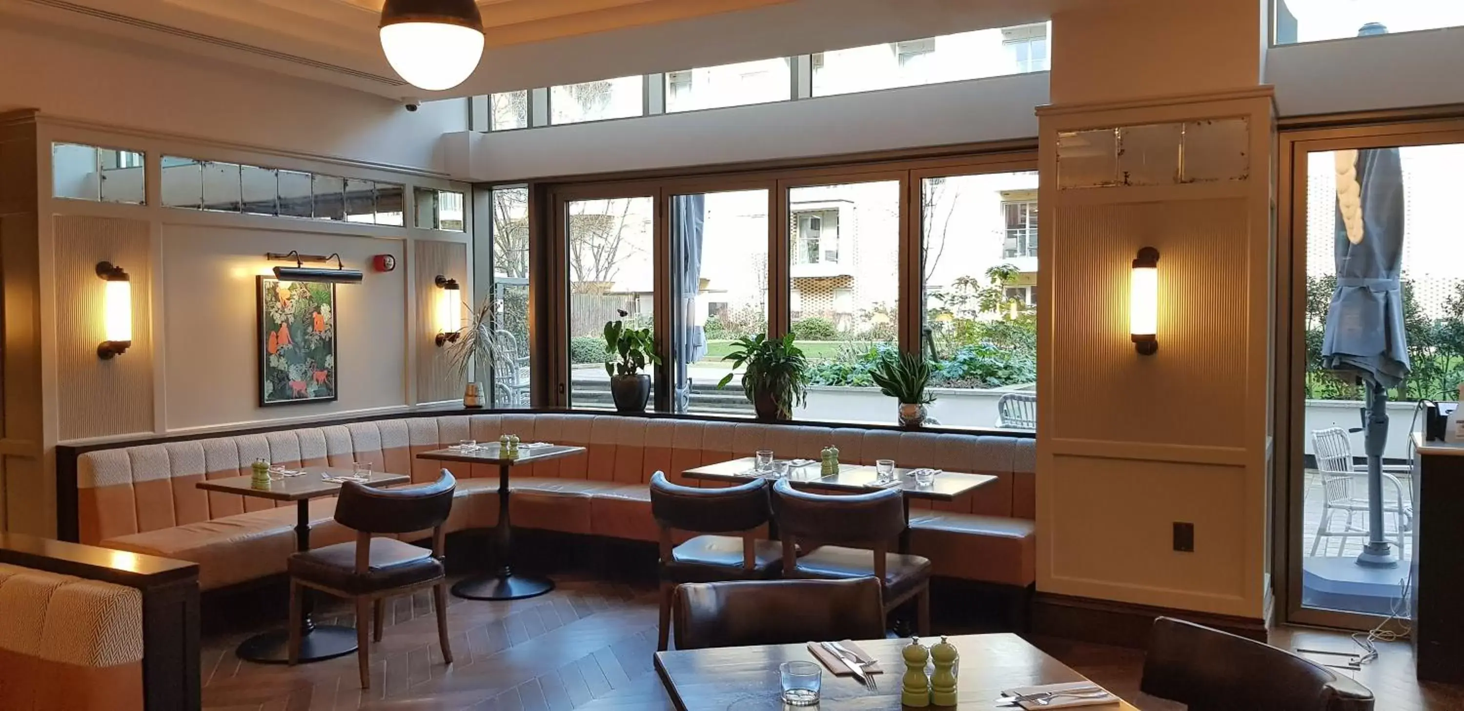 Restaurant/Places to Eat in Clayton Hotel Cambridge