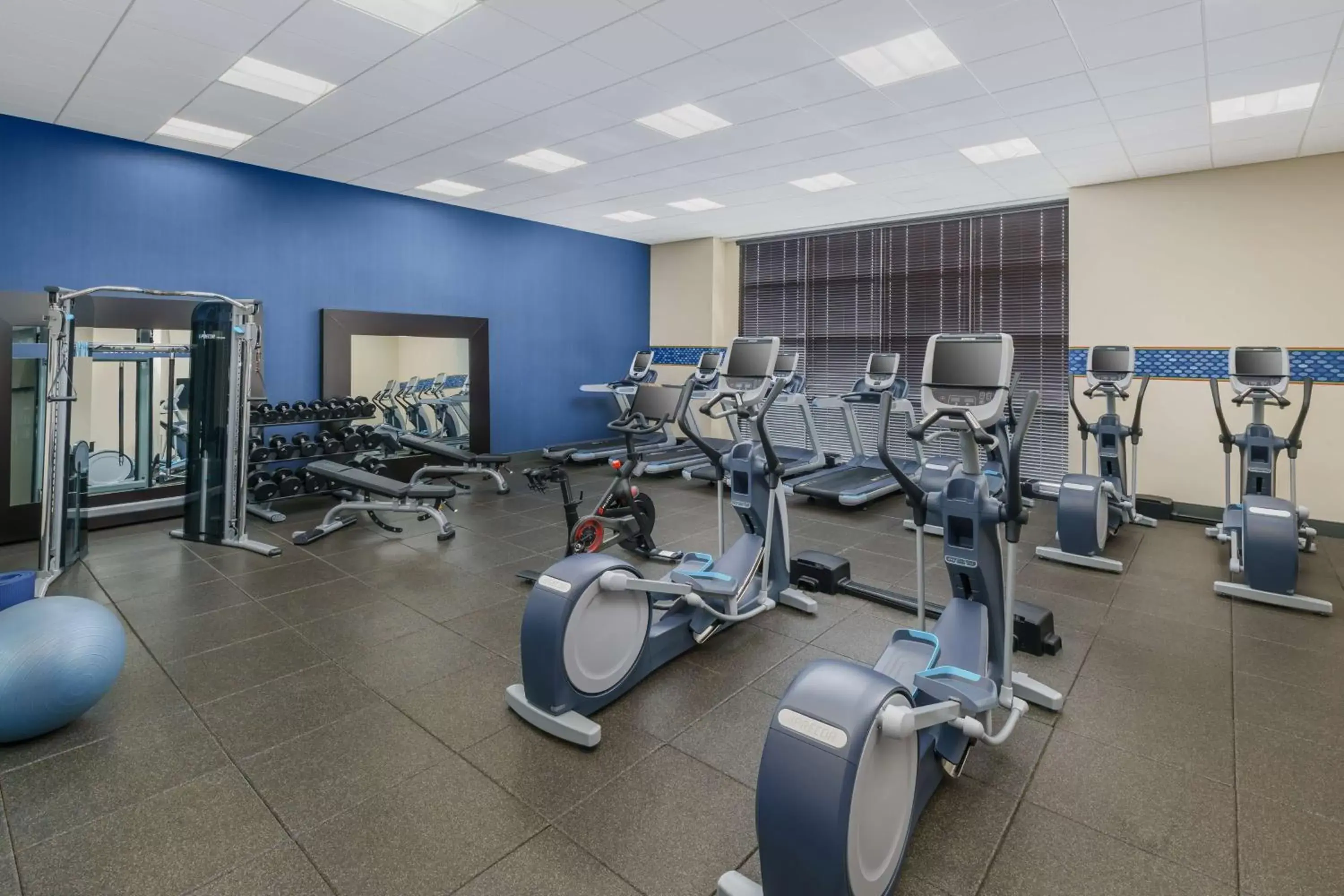 Fitness centre/facilities, Fitness Center/Facilities in Hampton Inn & Suites LAX El Segundo