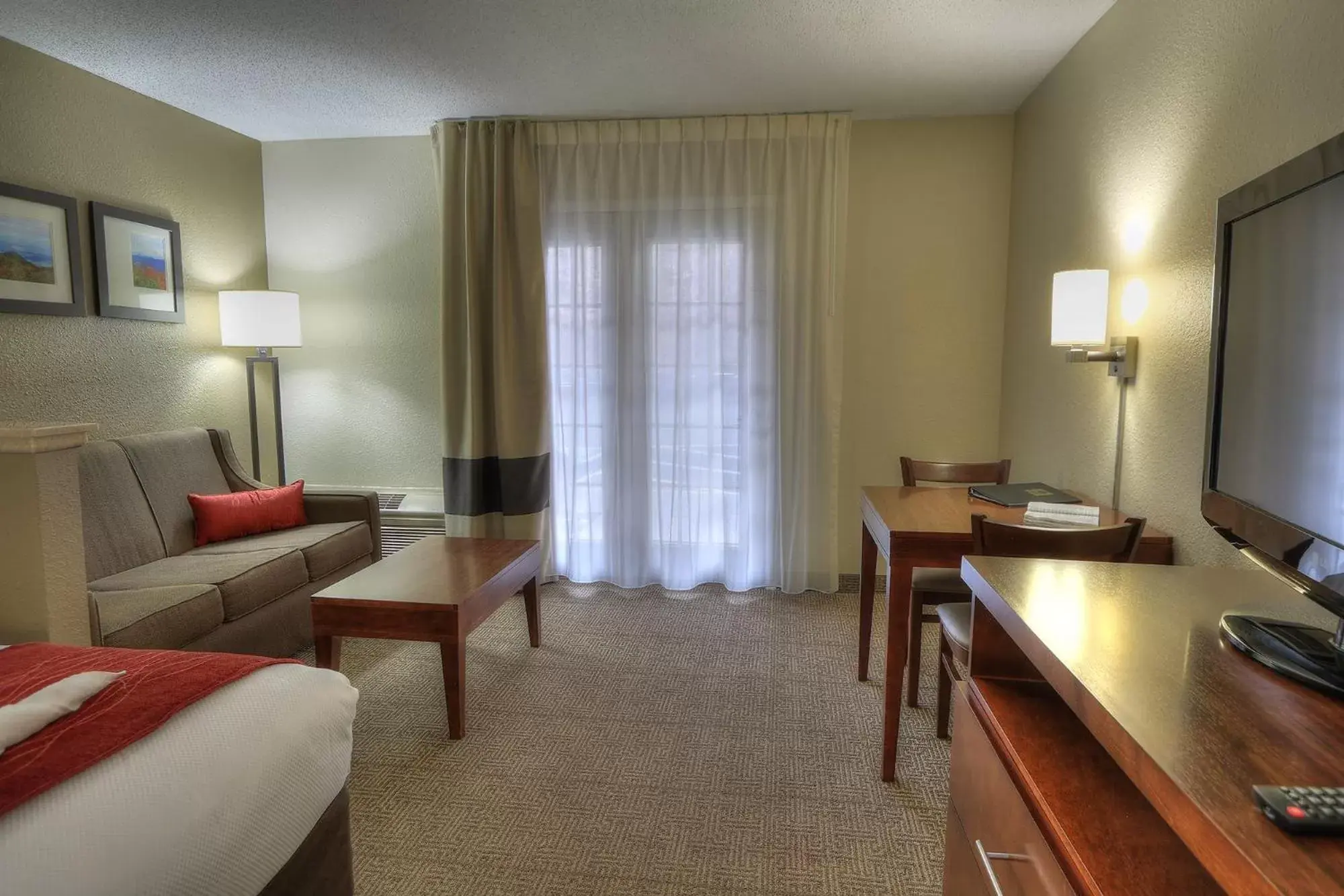 TV and multimedia, Seating Area in Comfort Inn & Suites at Dollywood Lane