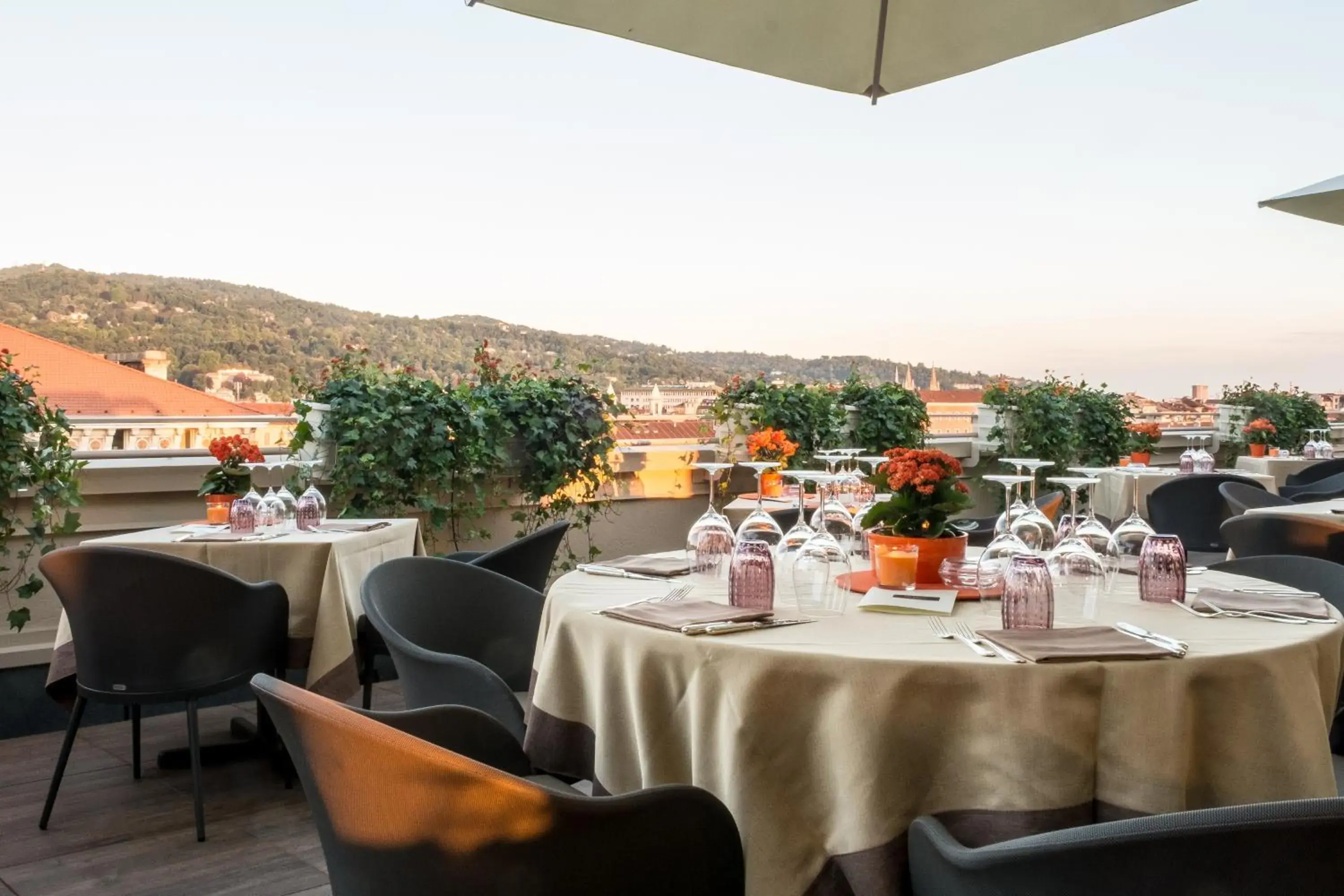 Balcony/Terrace, Restaurant/Places to Eat in Turin Palace Hotel