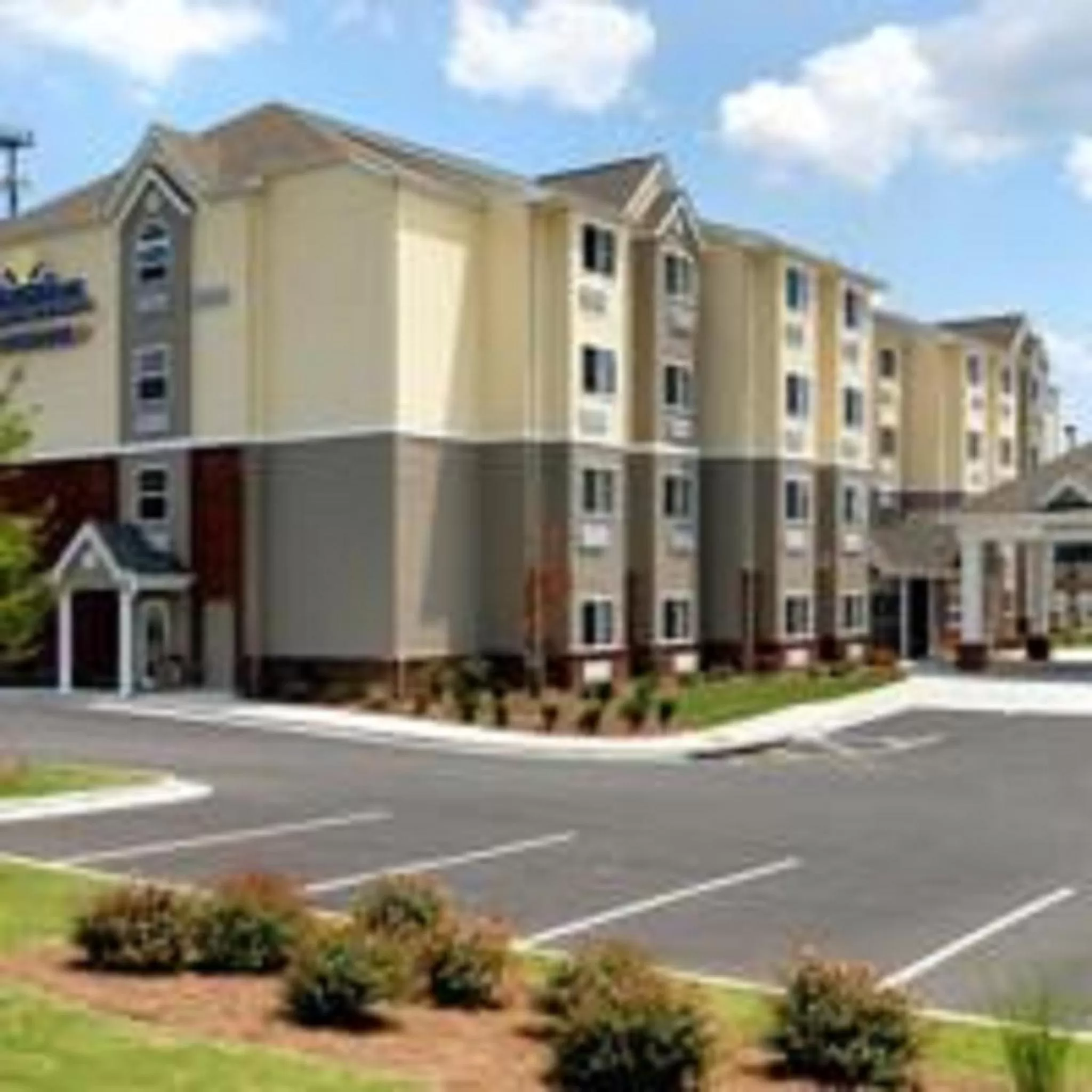 Facade/entrance in Microtel Inn & Suites by Wyndham Columbus Near Fort Moore