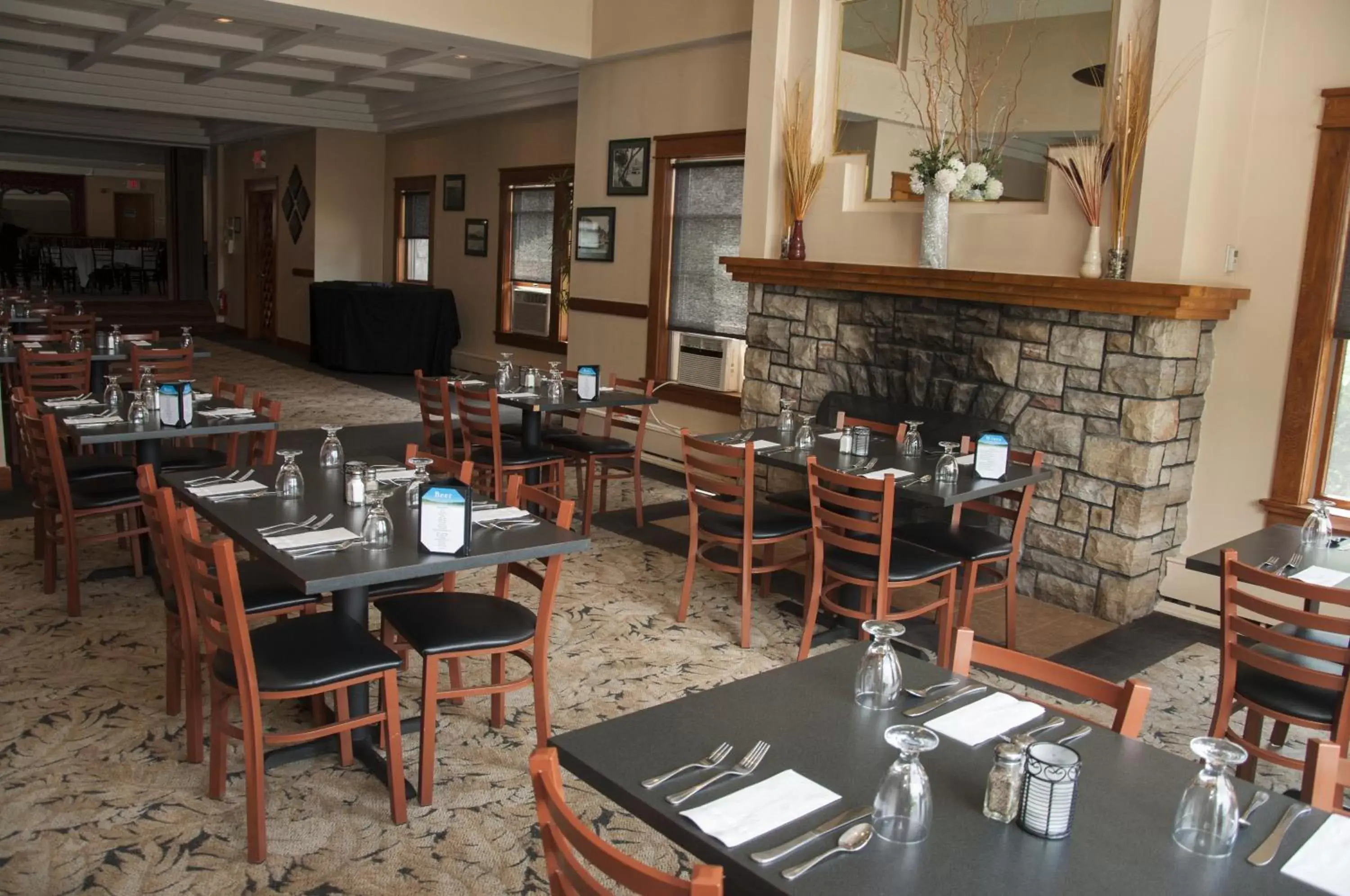 Restaurant/Places to Eat in Bayside Resort, Lake George NY