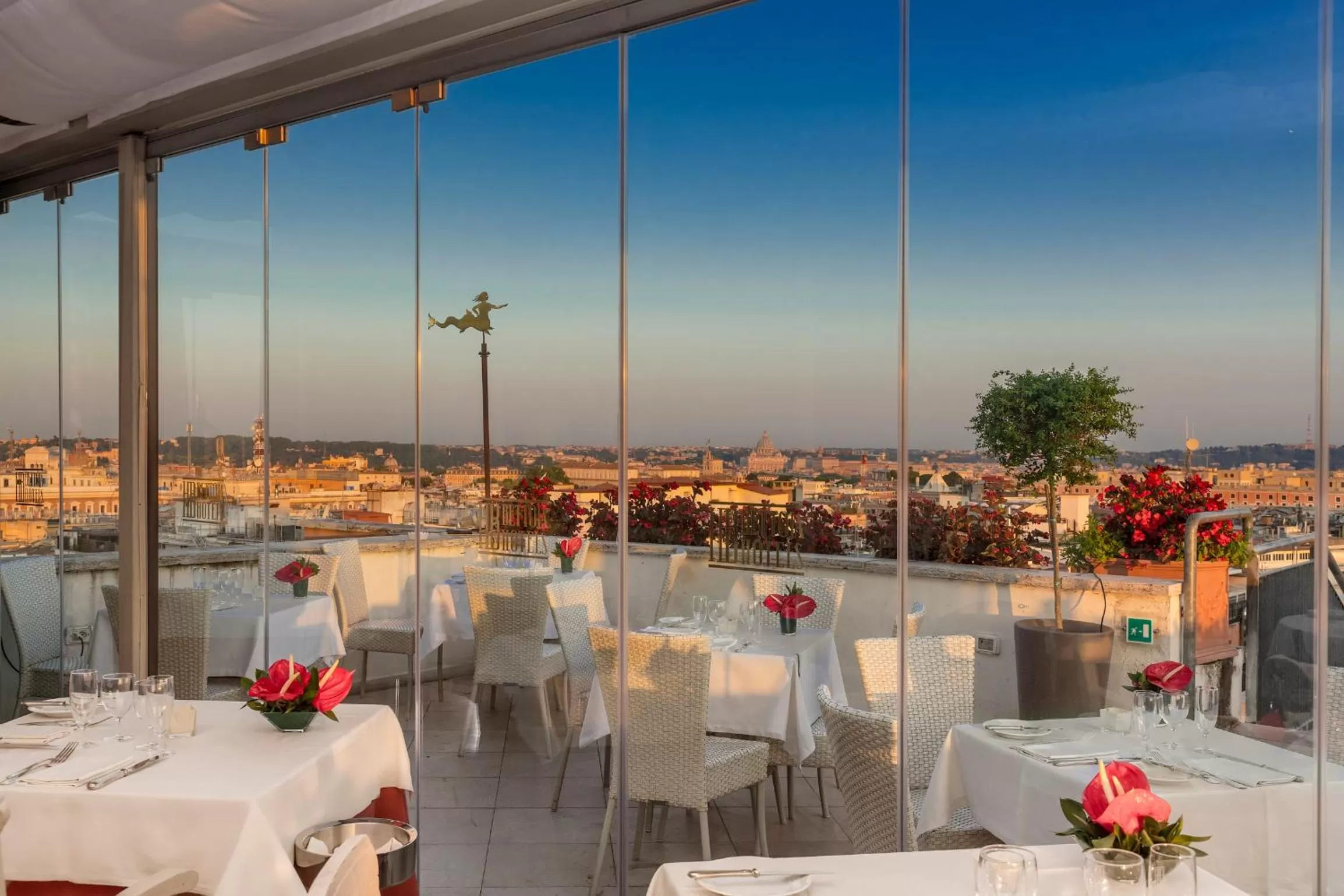 Restaurant/places to eat in Bettoja Hotel Mediterraneo