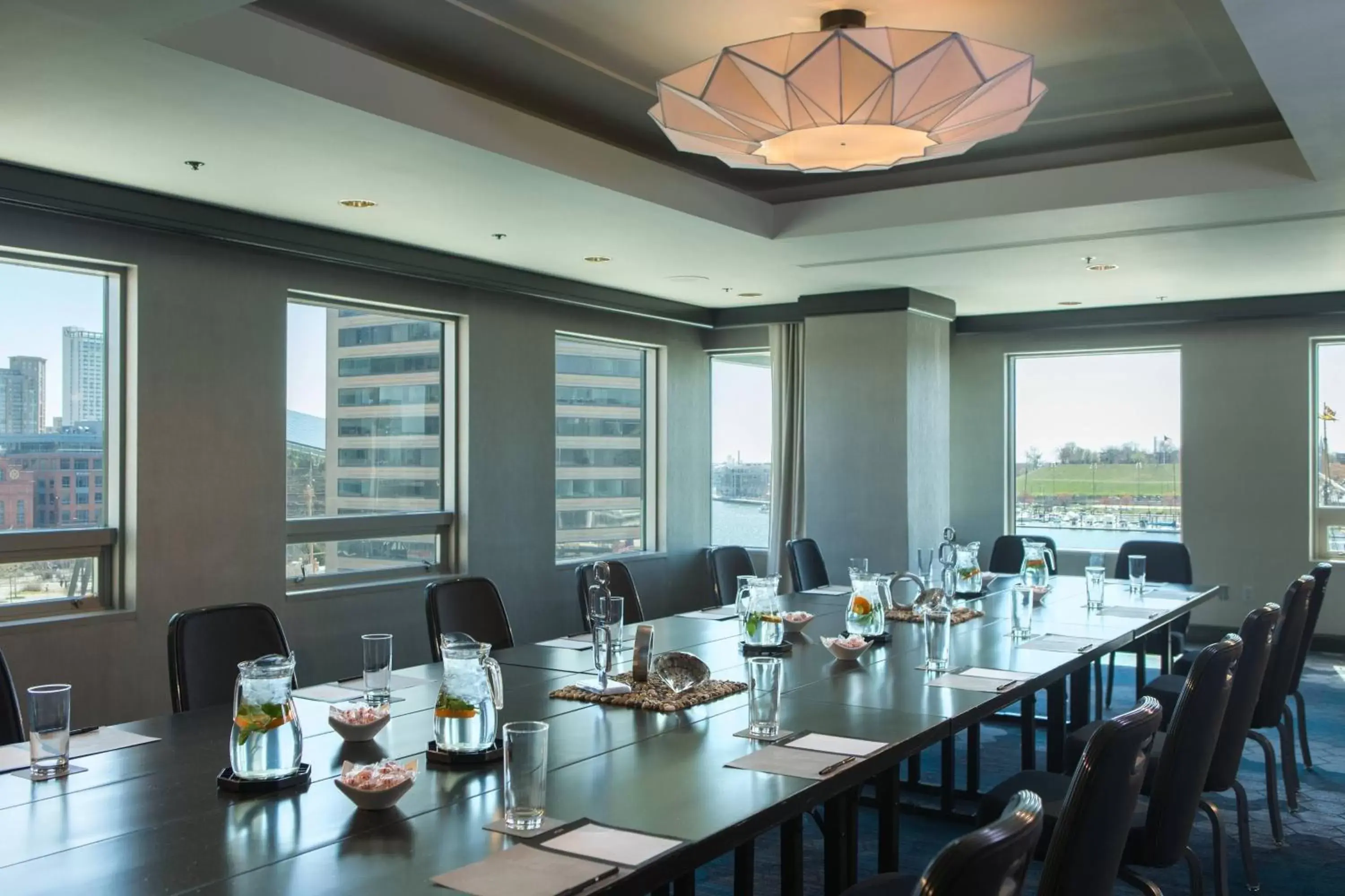 Meeting/conference room, Restaurant/Places to Eat in Renaissance Baltimore Harborplace Hotel