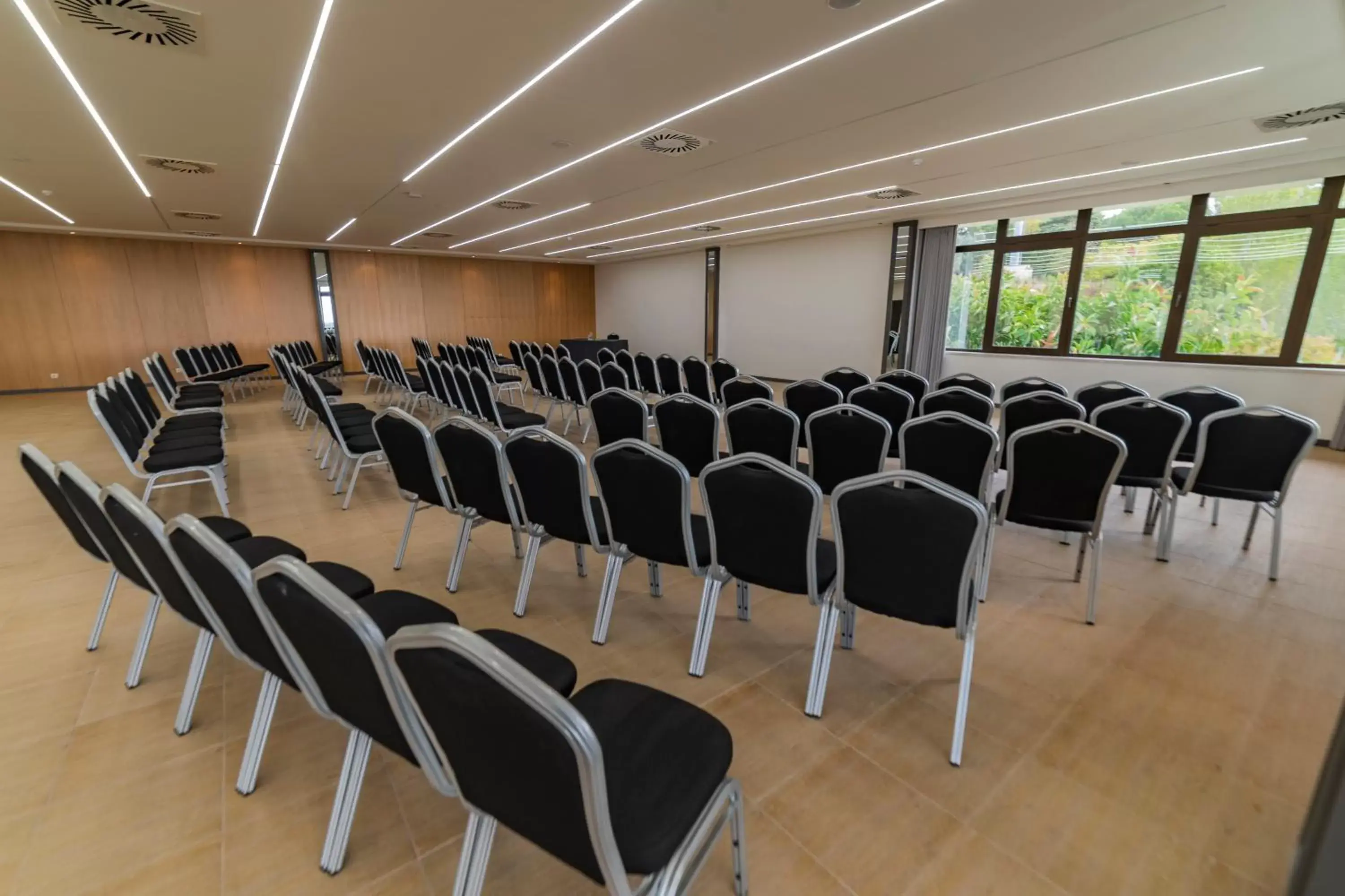 Meeting/conference room in Meliá Castelo Branco