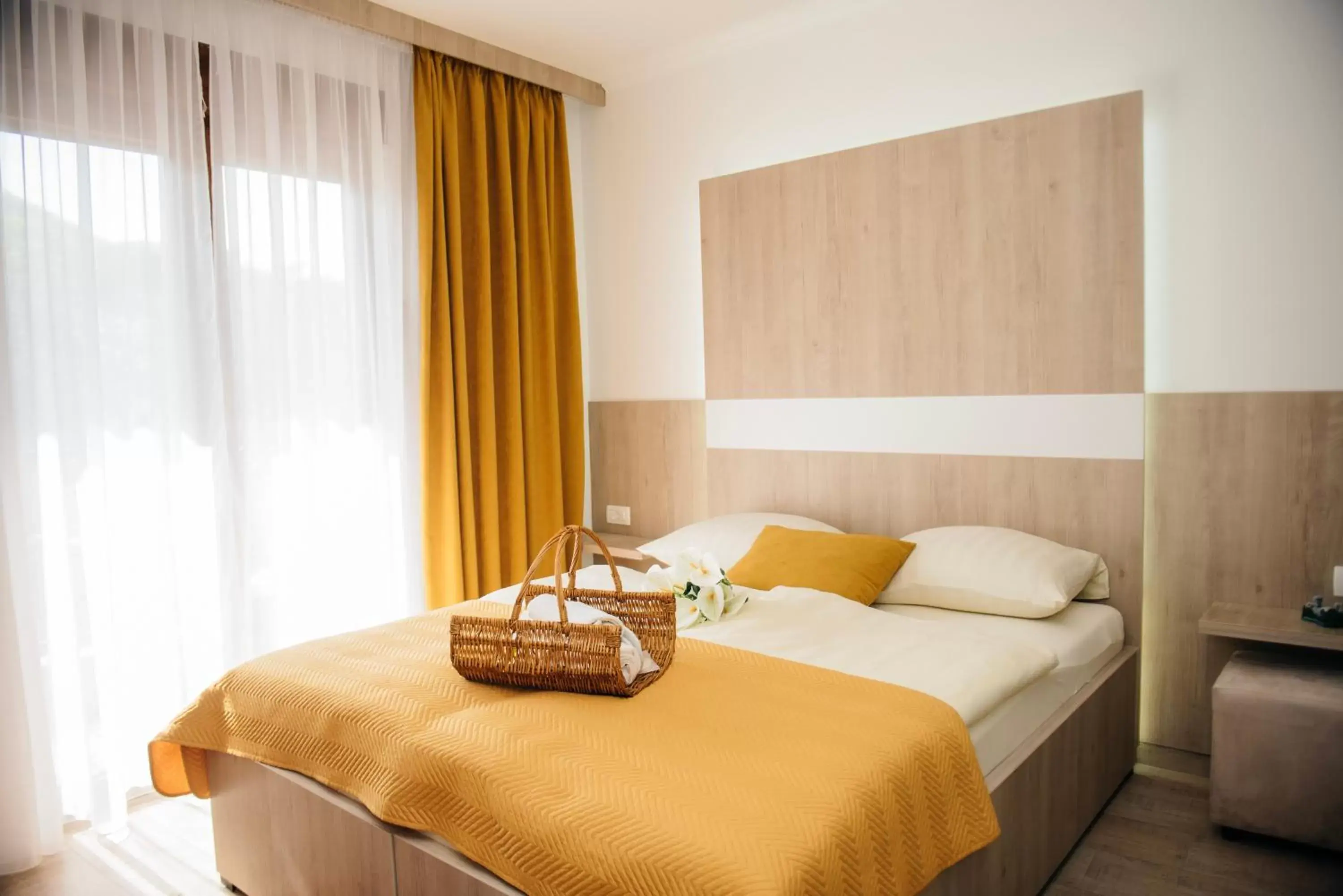 Deluxe Double Room with Balcony in Hotel - Villa Lejla Deluxe Double Room with Balcony in Hotel - Villa Lejla