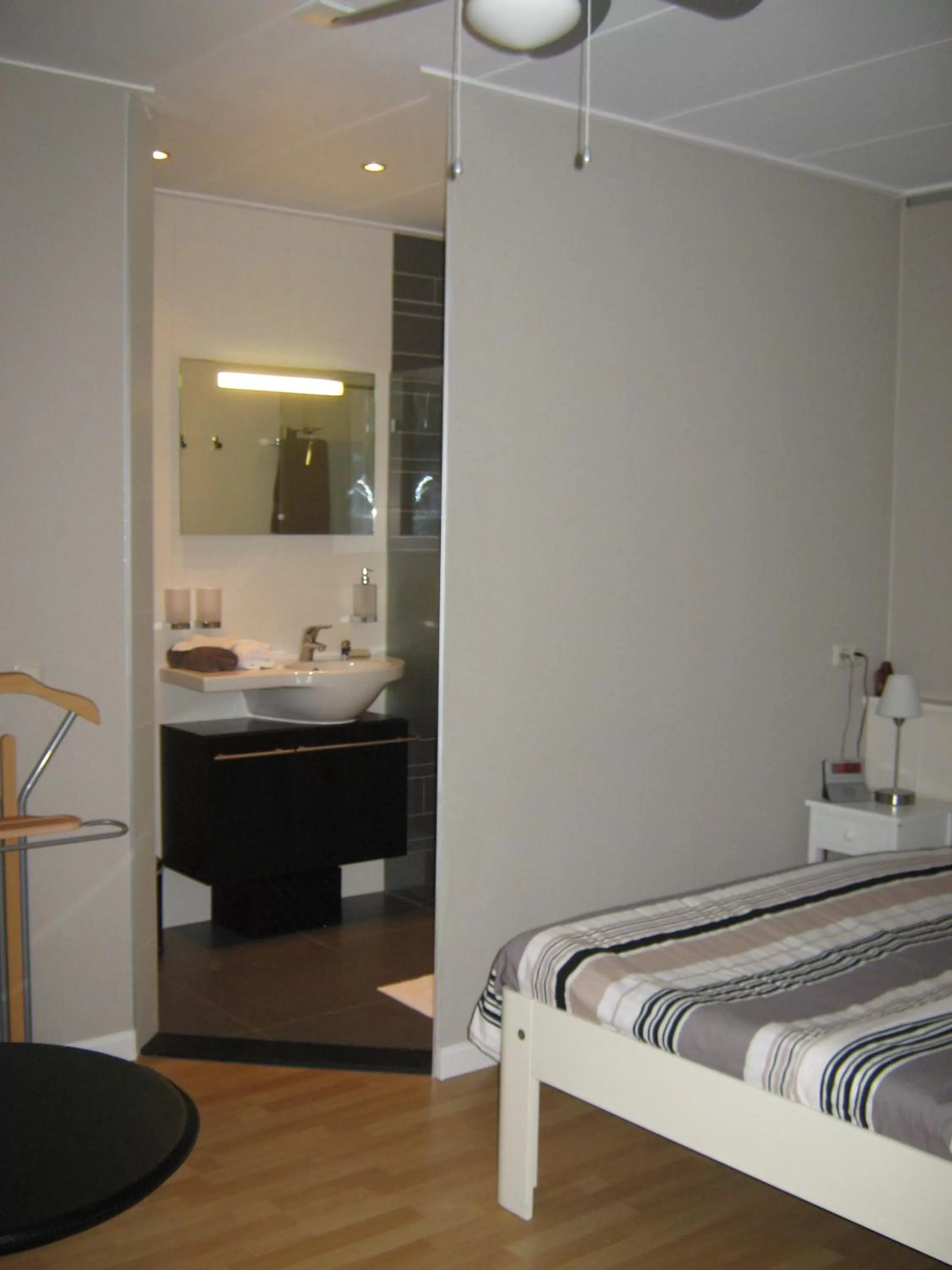 Decorative detail, Bed in B&B De Tobbedanser Harlingen