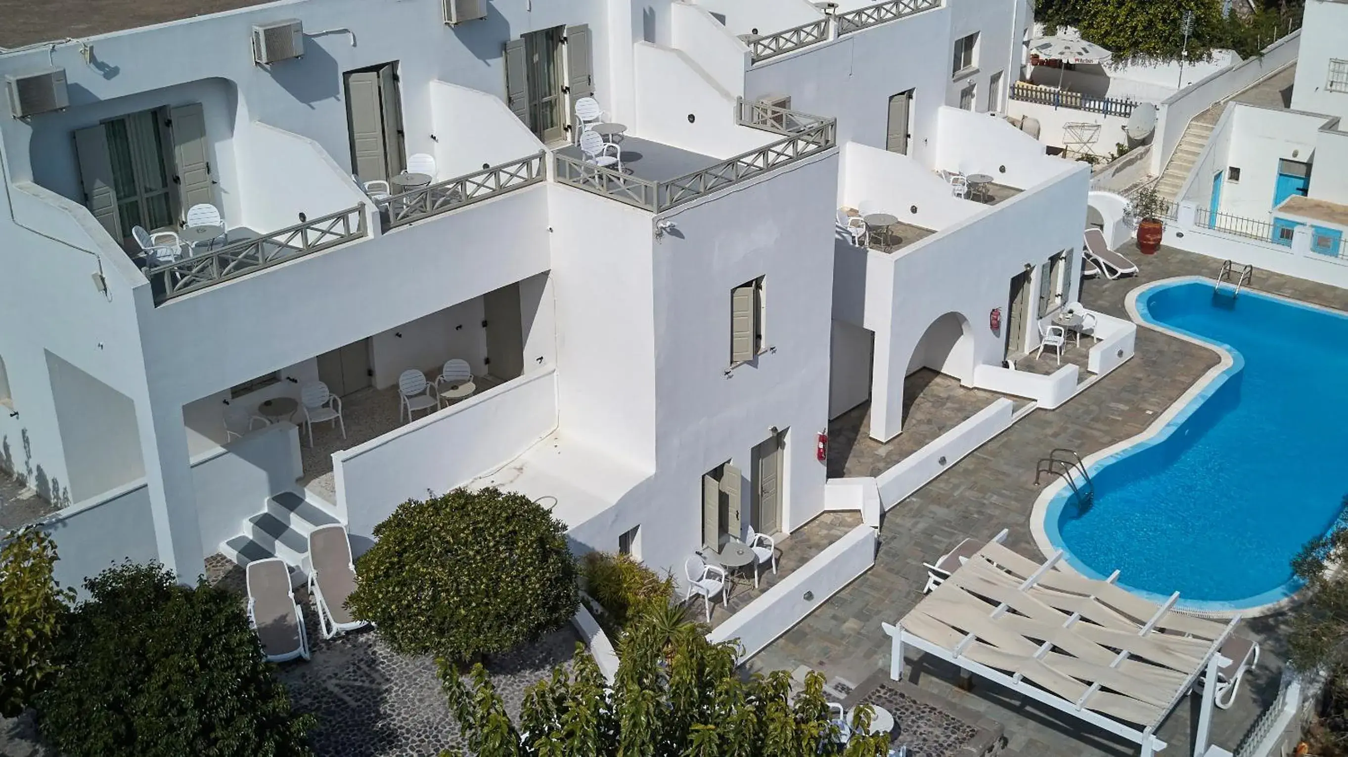 Time of day, Pool View in Nissos Thira