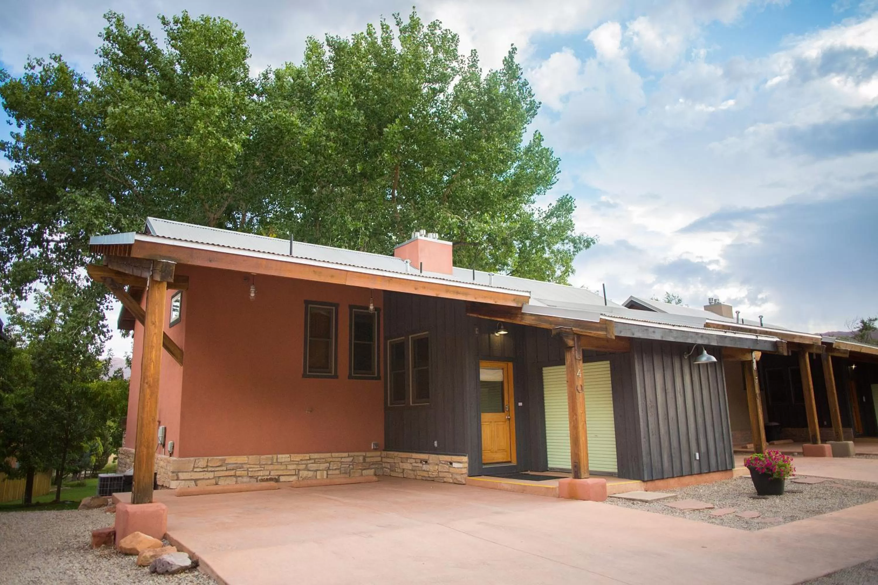 Property Building in Moab Springs Ranch