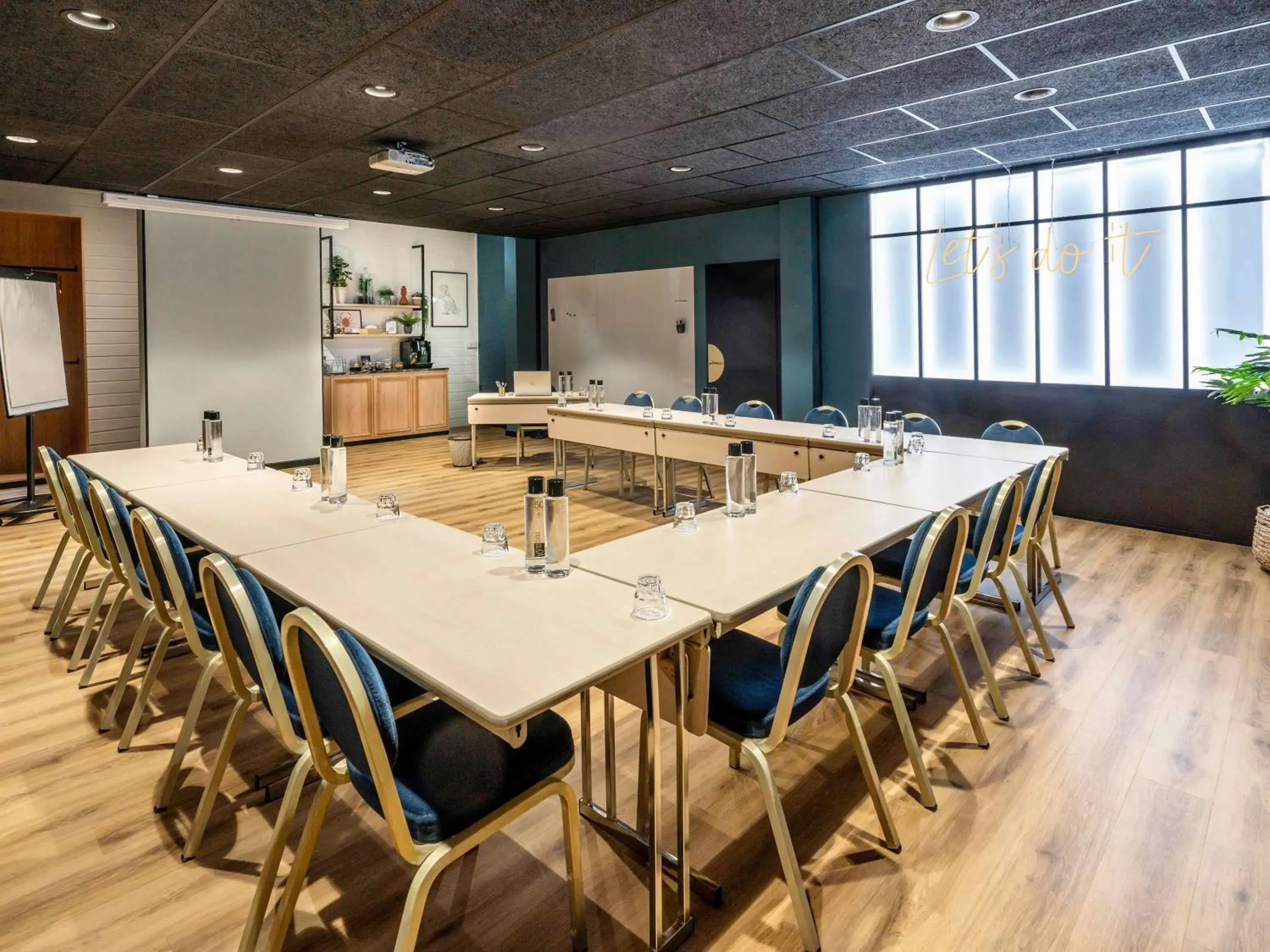 Meeting/conference room in Mercure La Roche Sur Yon