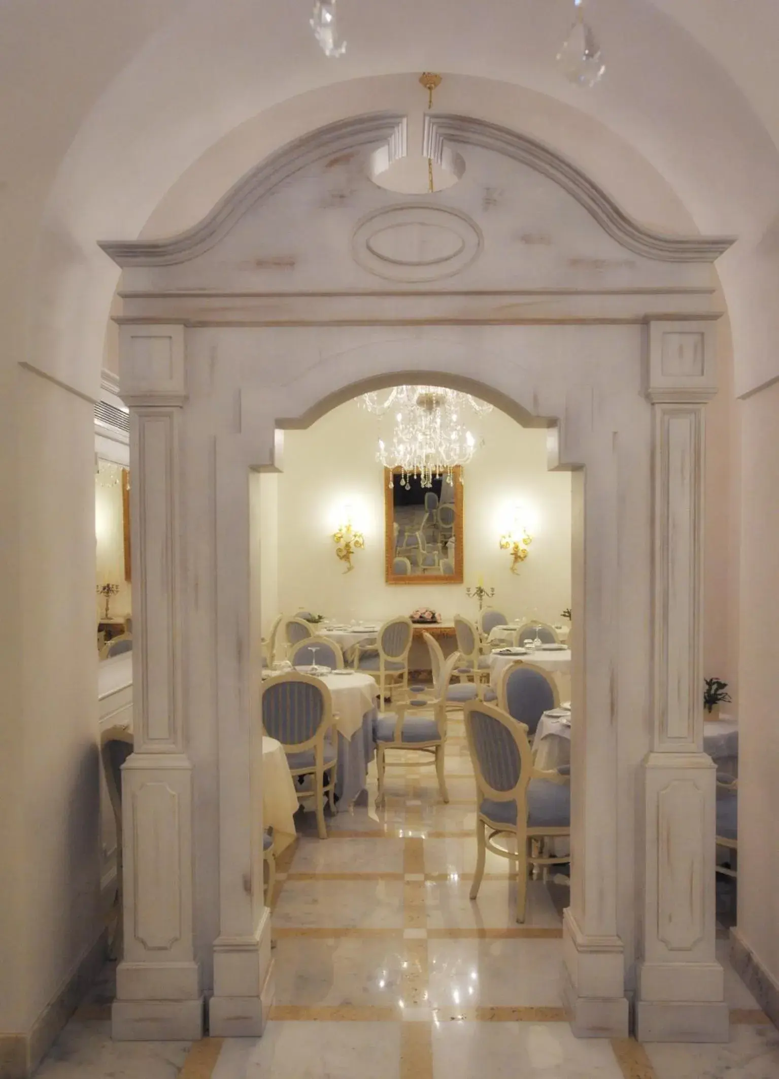 Restaurant/places to eat in Hotel Villa Fraulo