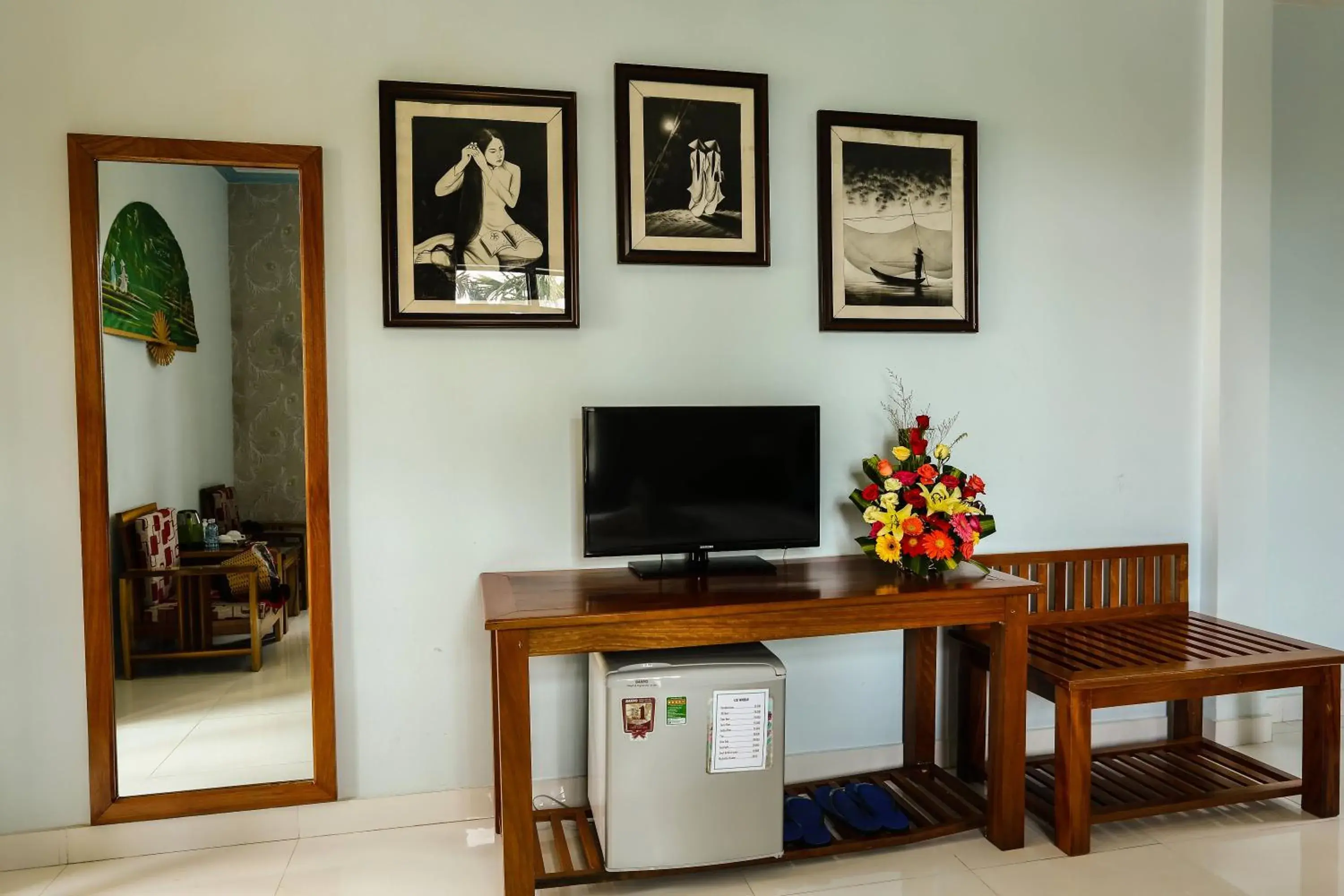 Living room, TV/Entertainment Center in Hoi An Holiday Villa