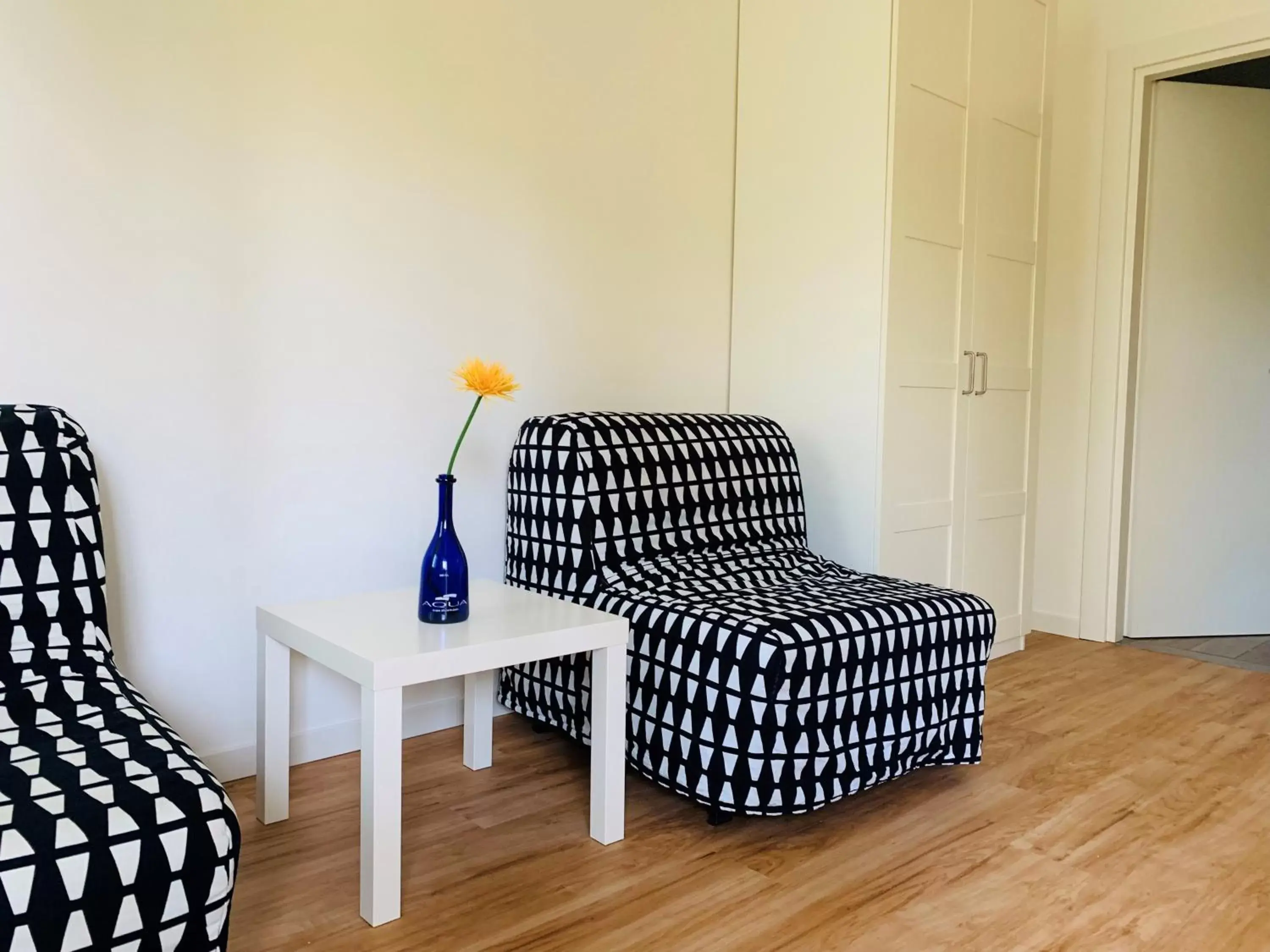 Living room, Seating Area in Front Lake Apartment Bardolino