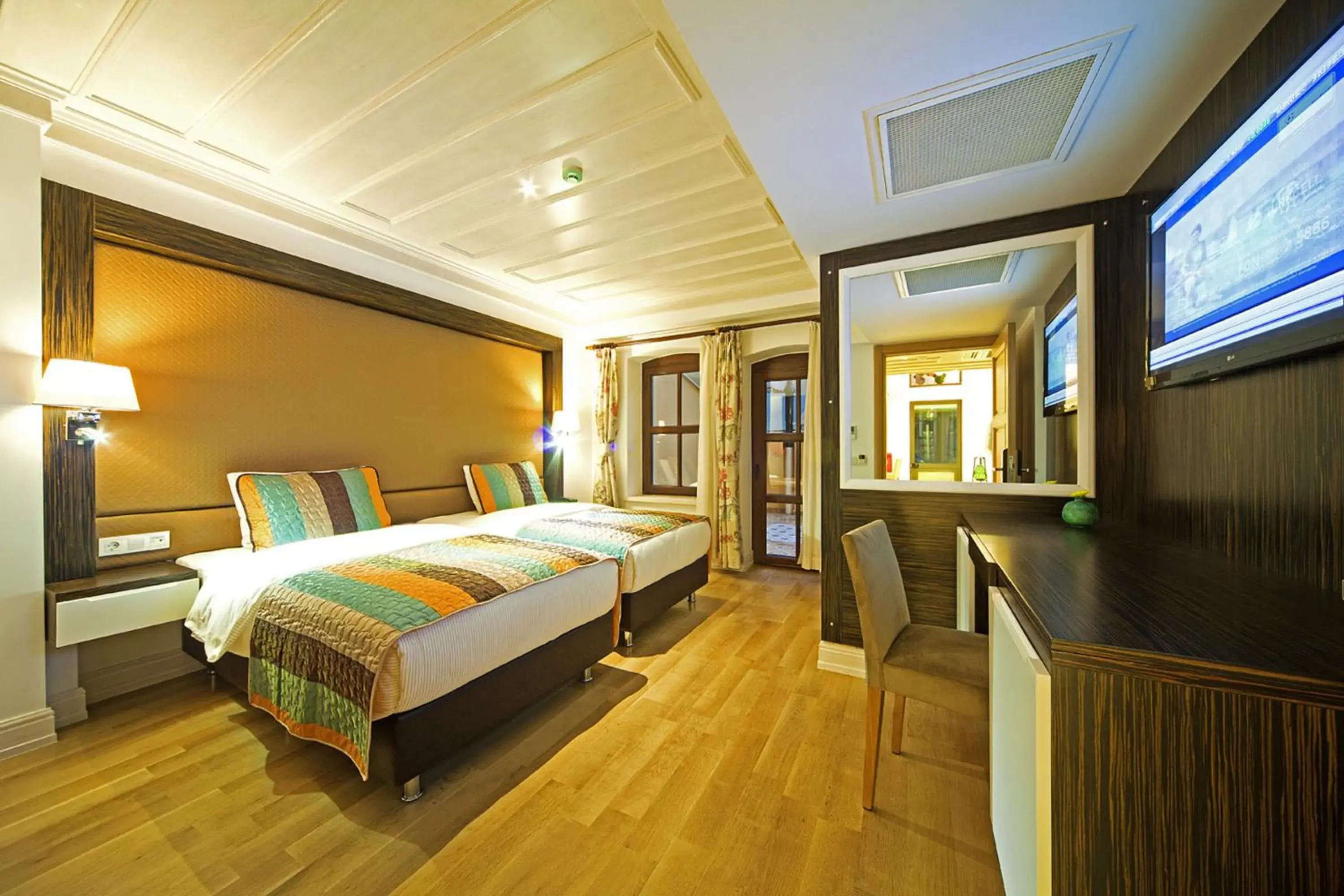 Bedroom in Ottopera Hotel