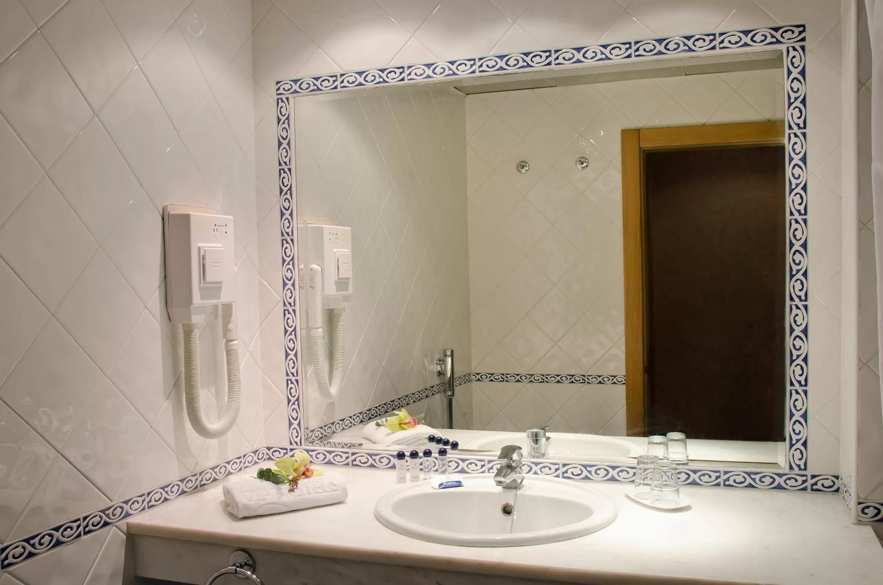 Bathroom in VIP Inn Berna Hotel