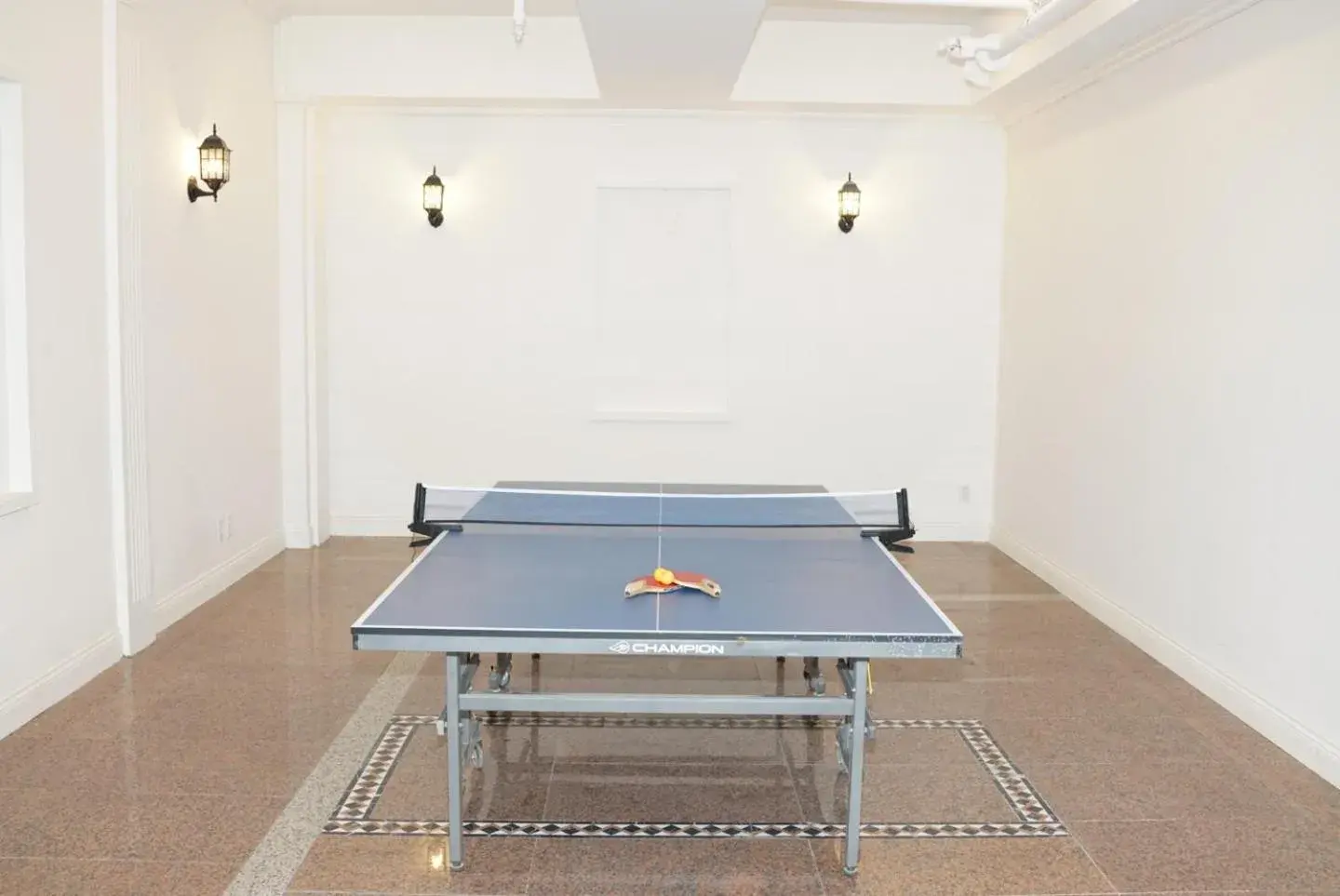 Game Room in GoldOne Hotel & Suites