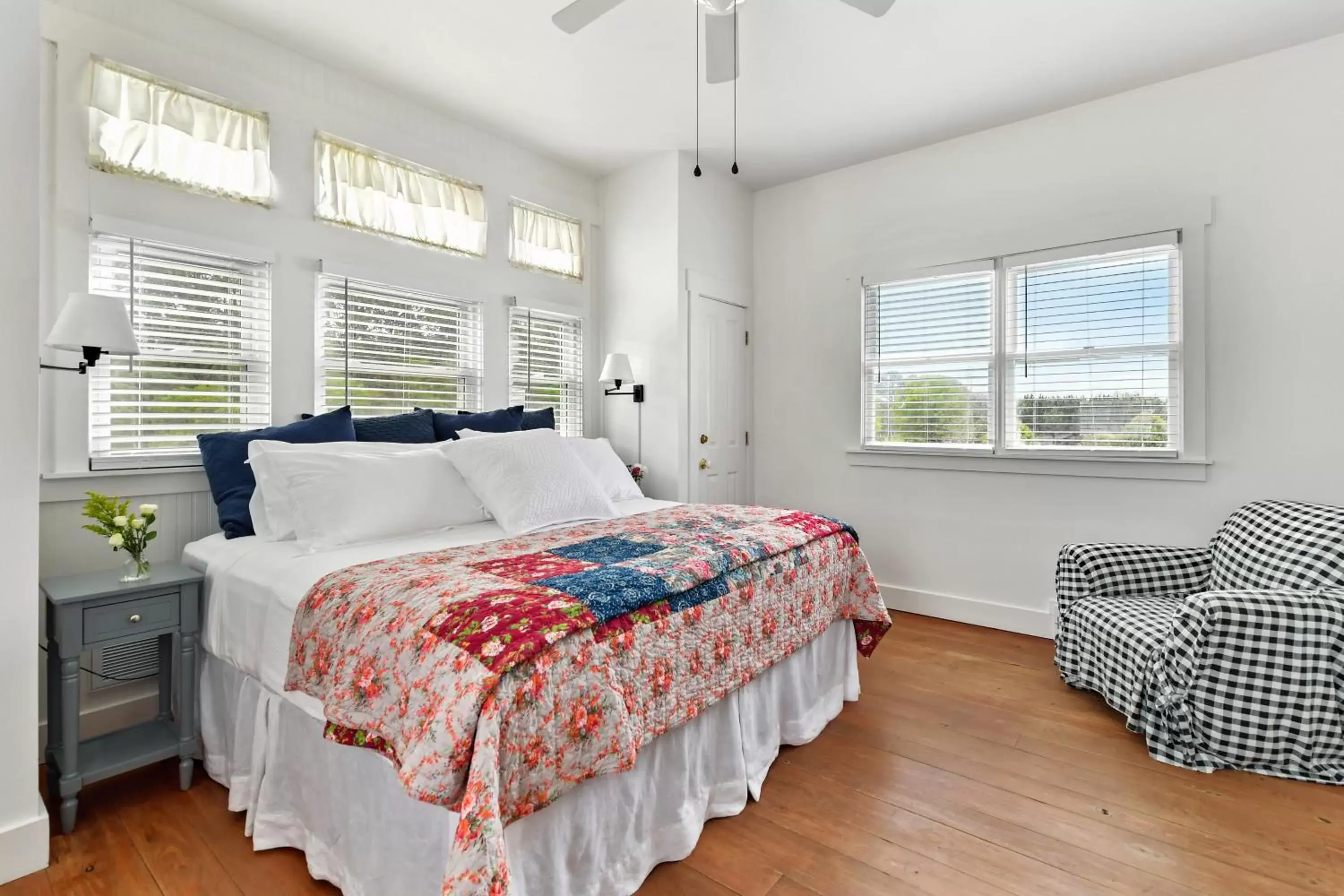 Standard King Room in The Farmhouse Inn