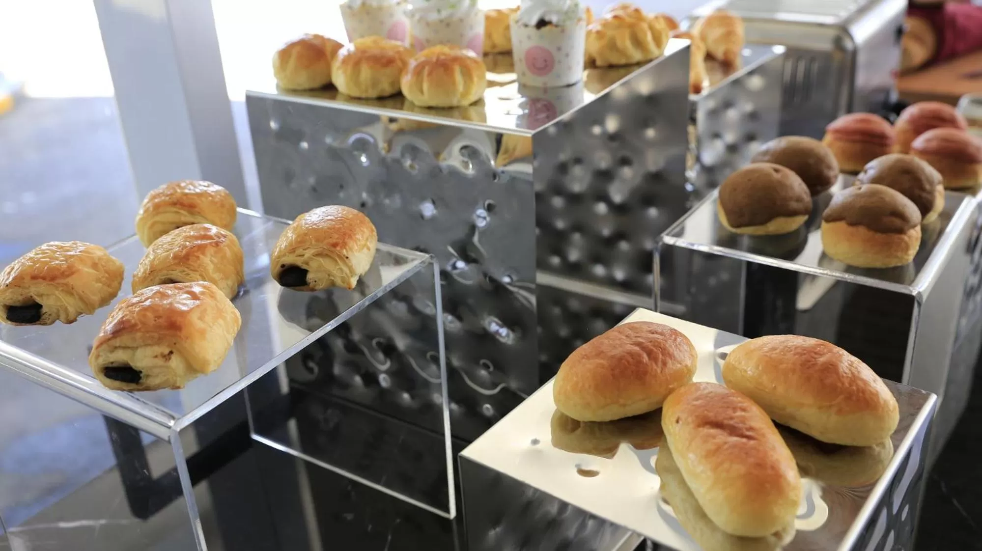 Meals in Luminor Hotel Purwokerto By WH