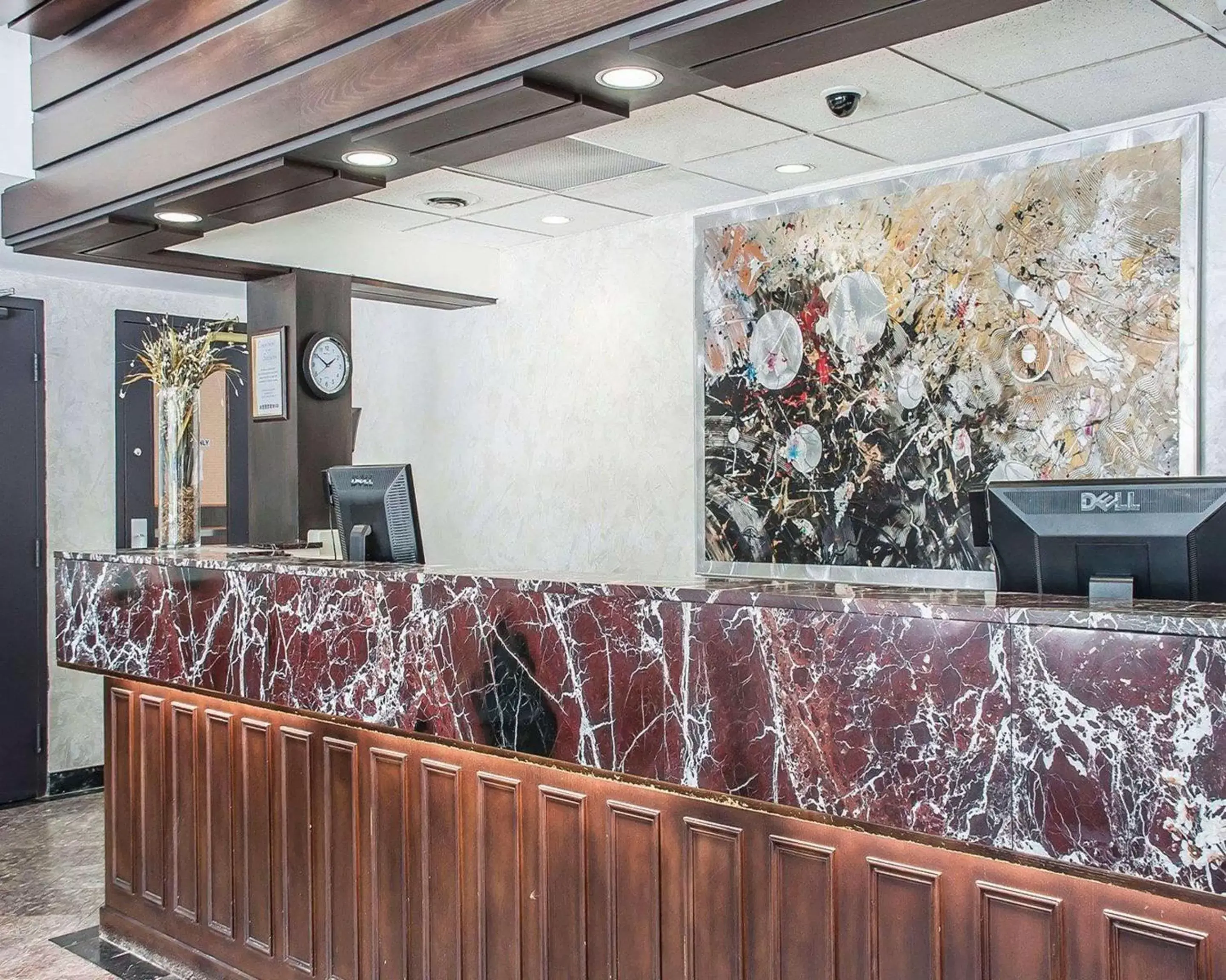 Lobby or reception in Quality Hotel Fallsview Cascade Lobby or reception in Quality Hotel Fallsview Cascade