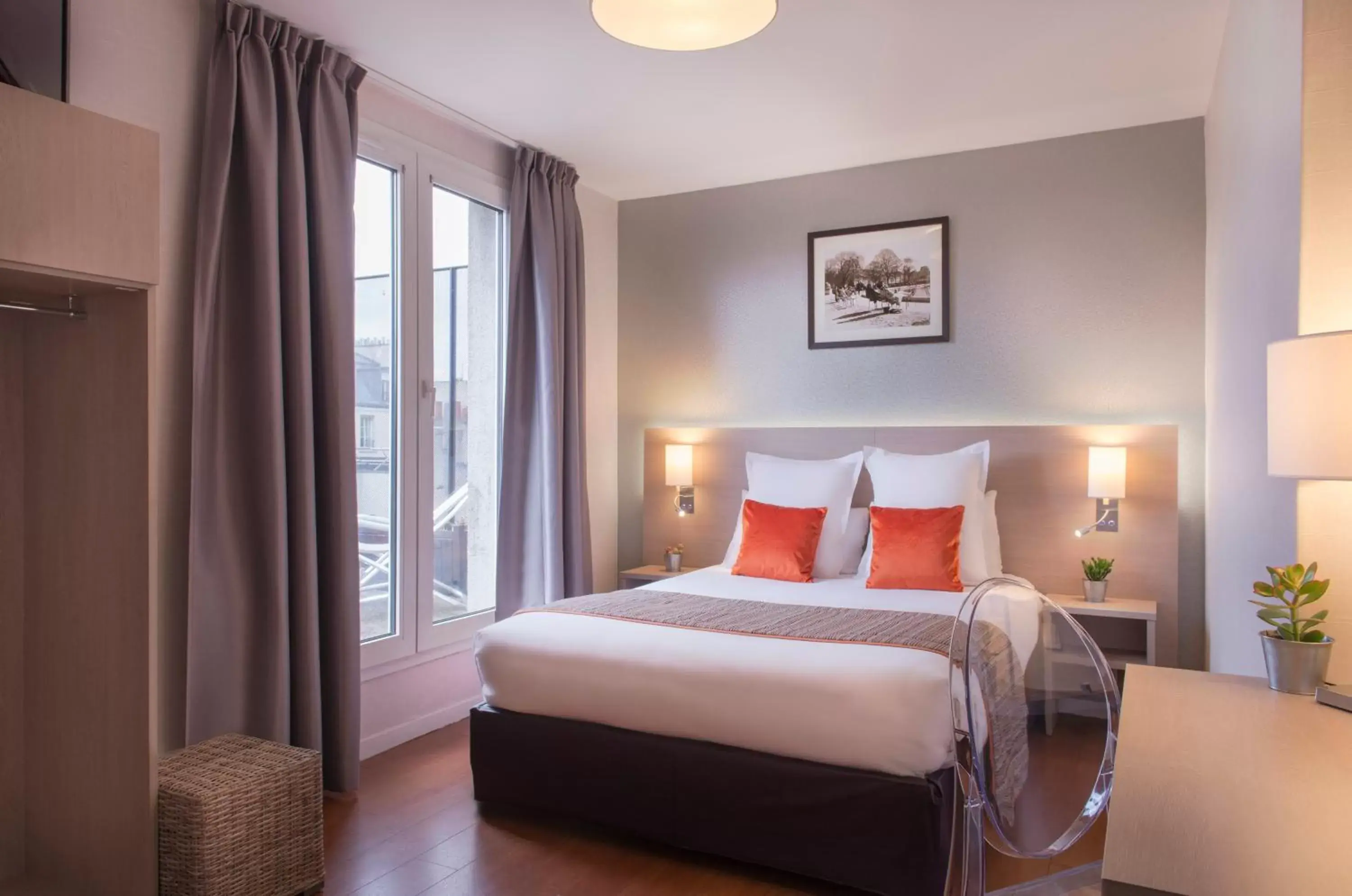 Photo of the whole room, Bed in Classics Hotel Bastille
