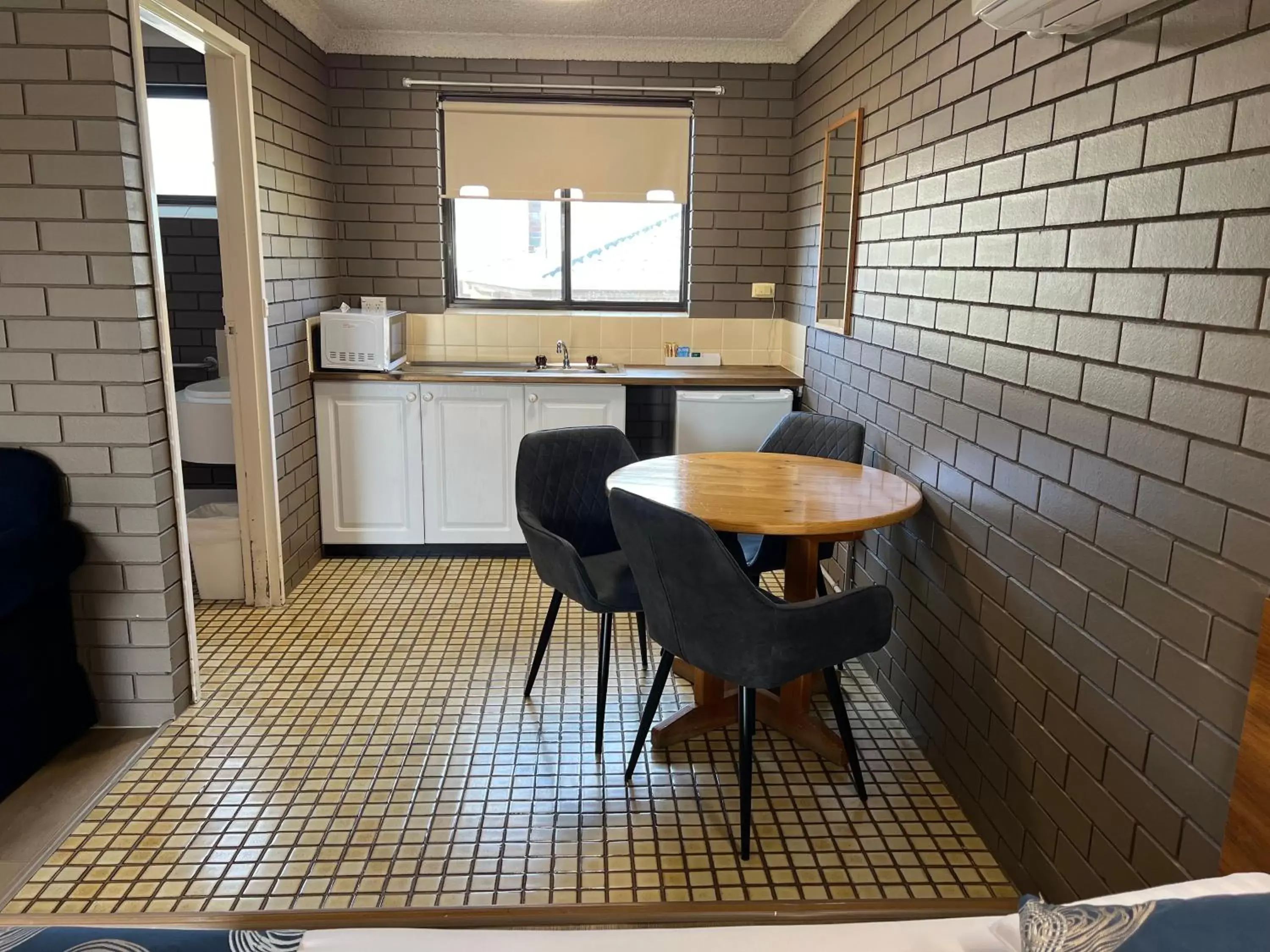 Dining Area in Tumut Valley Motel