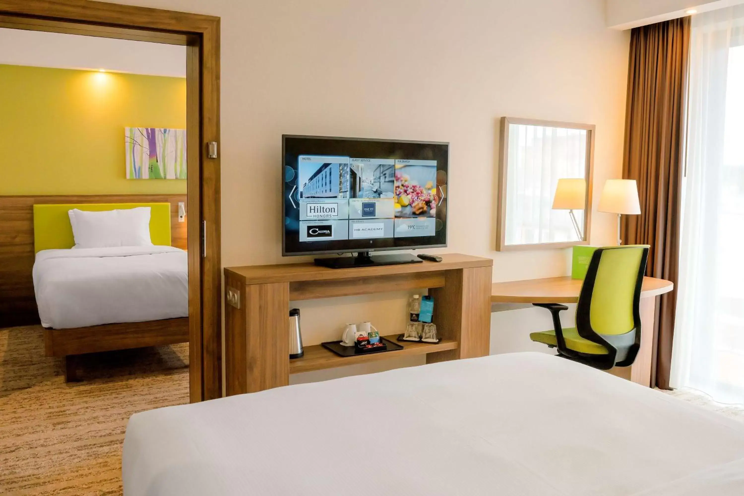 Bedroom, Bed in Hampton By Hilton Kalisz