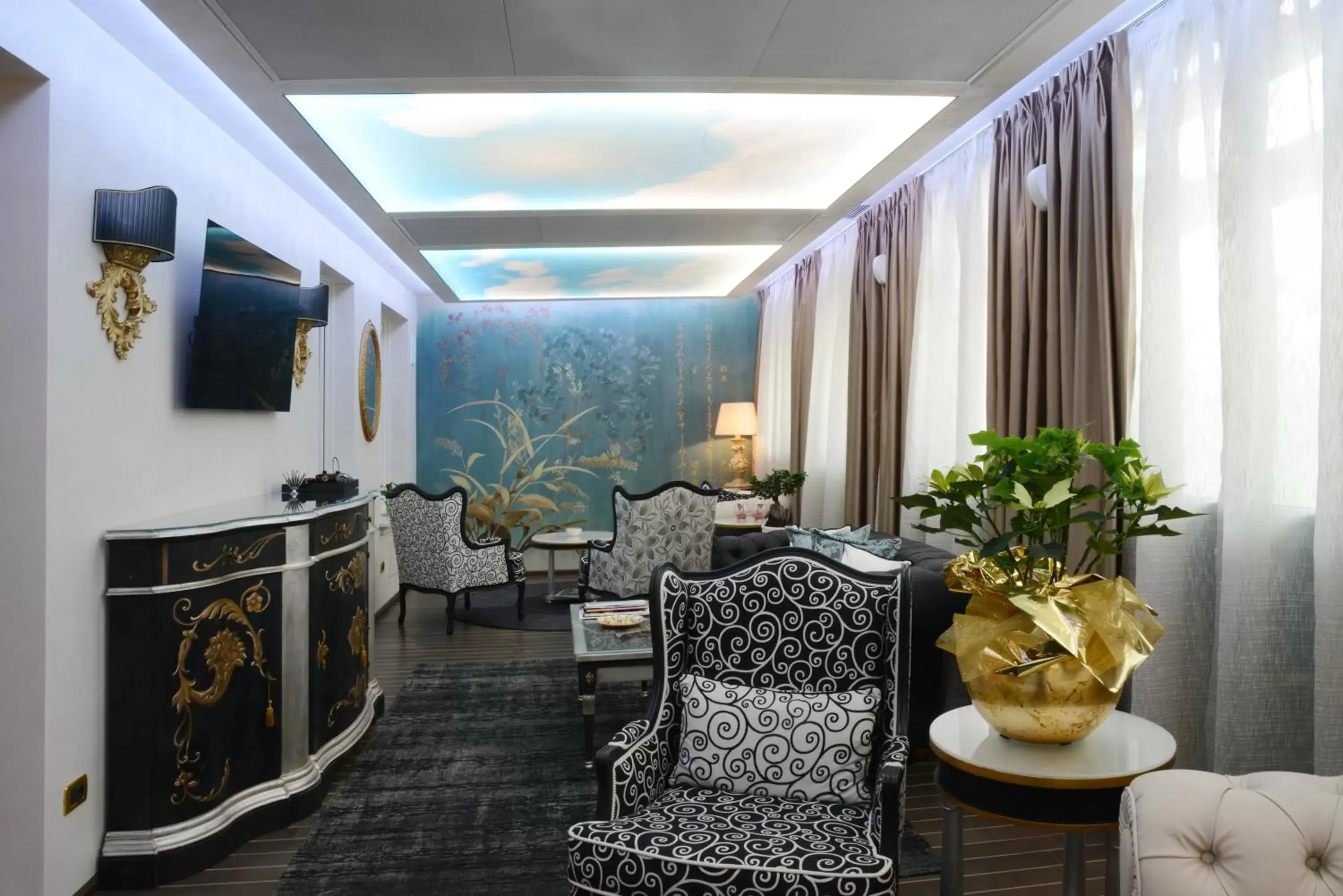 Lounge or bar in Vip's Motel Luxury Accommodation & Spa