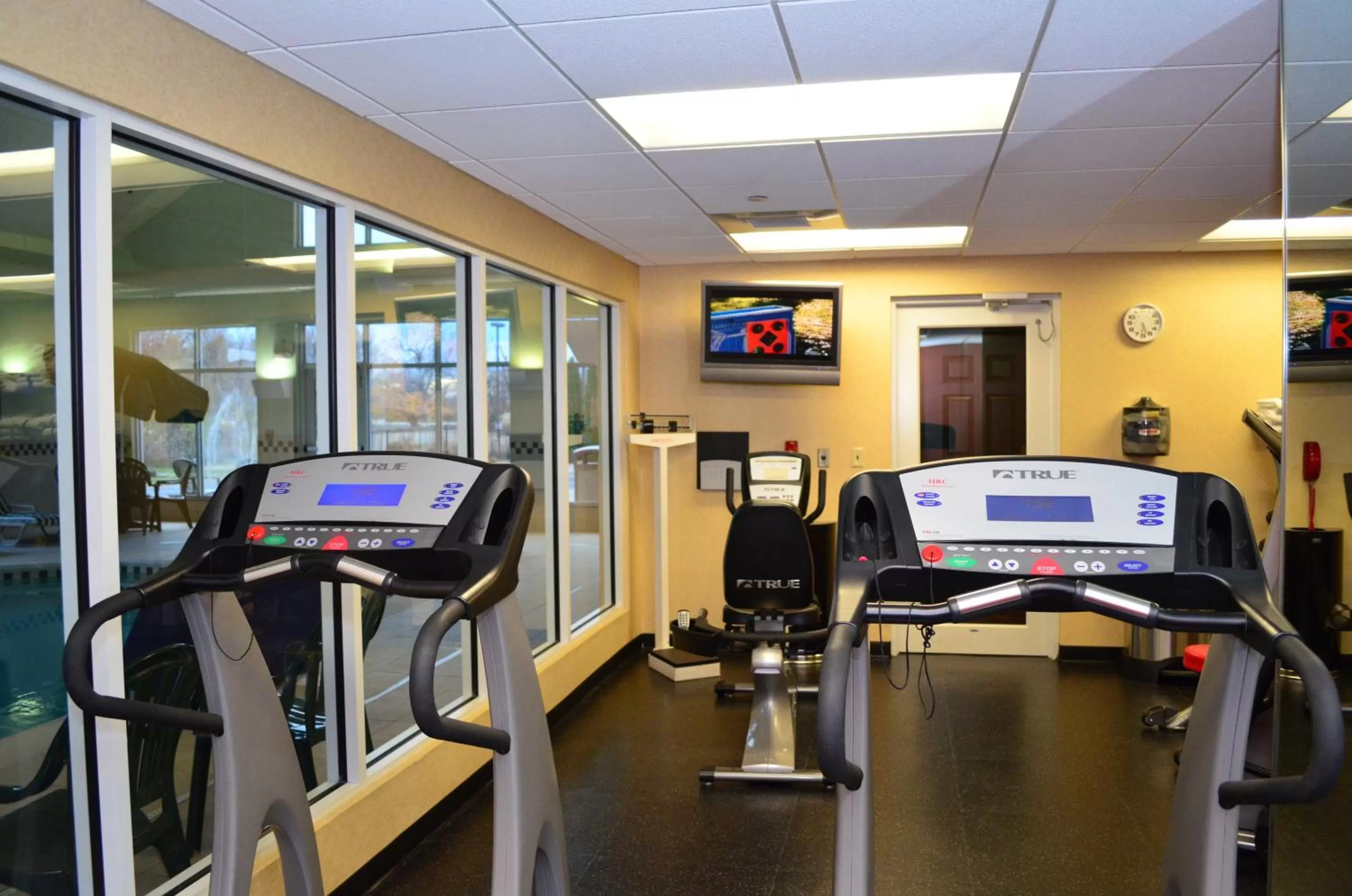 Fitness centre/facilities in Country Inn & Suites by Radisson, Bentonville South - Rogers, AR