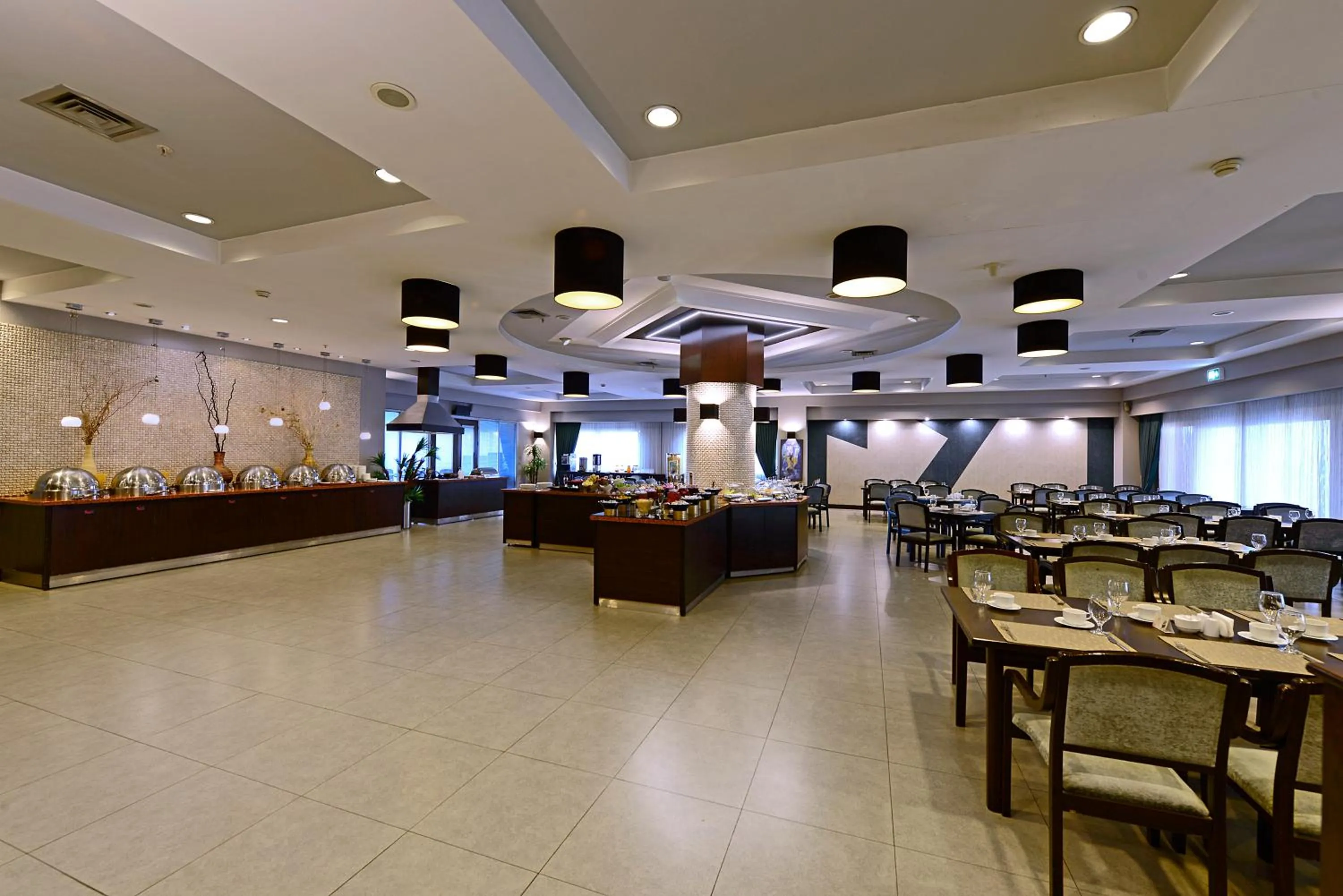 Restaurant/places to eat in Euro Park Hotel Bursa