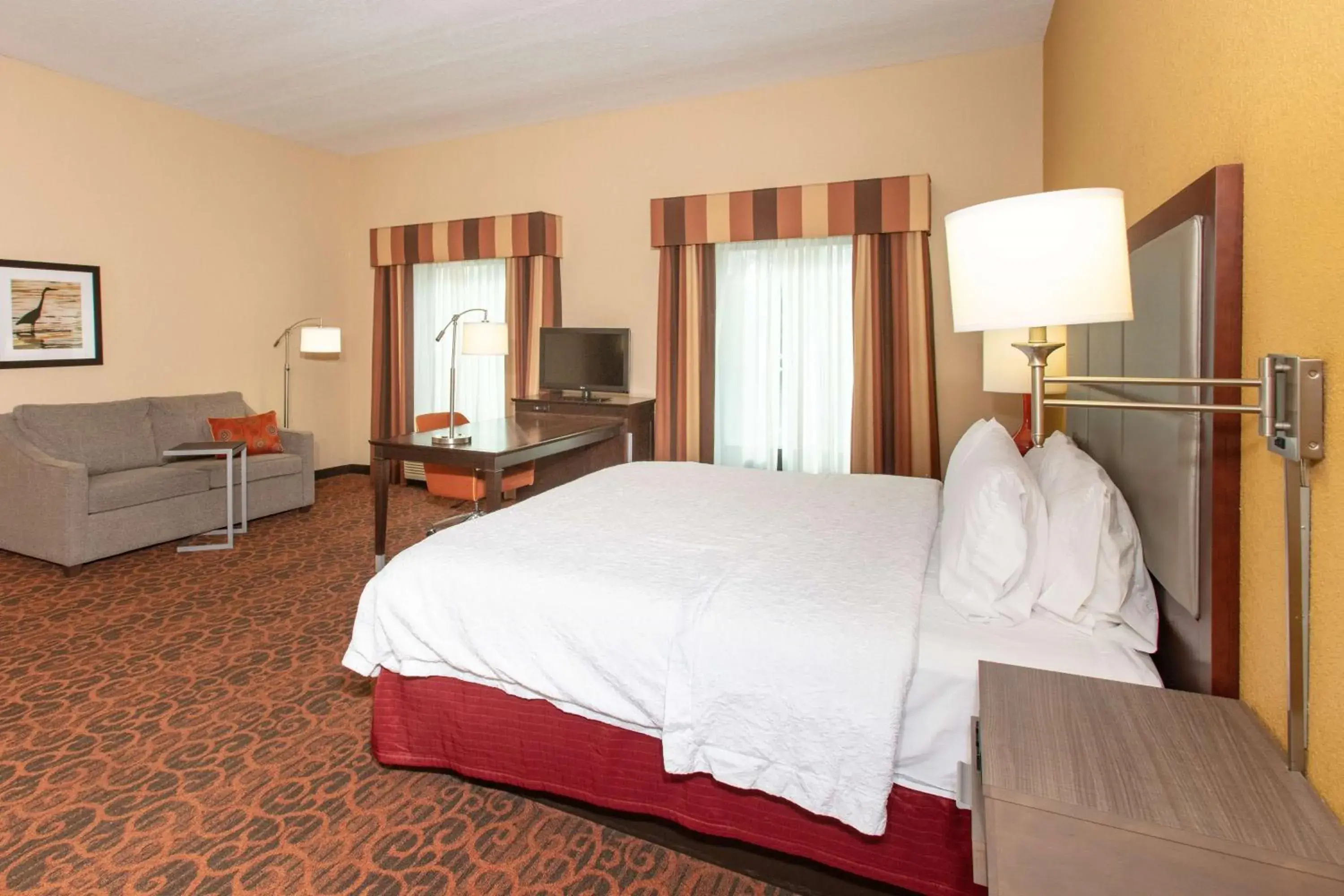 Bedroom, Bed in Hampton Inn & Suites Jacksonville-Airport