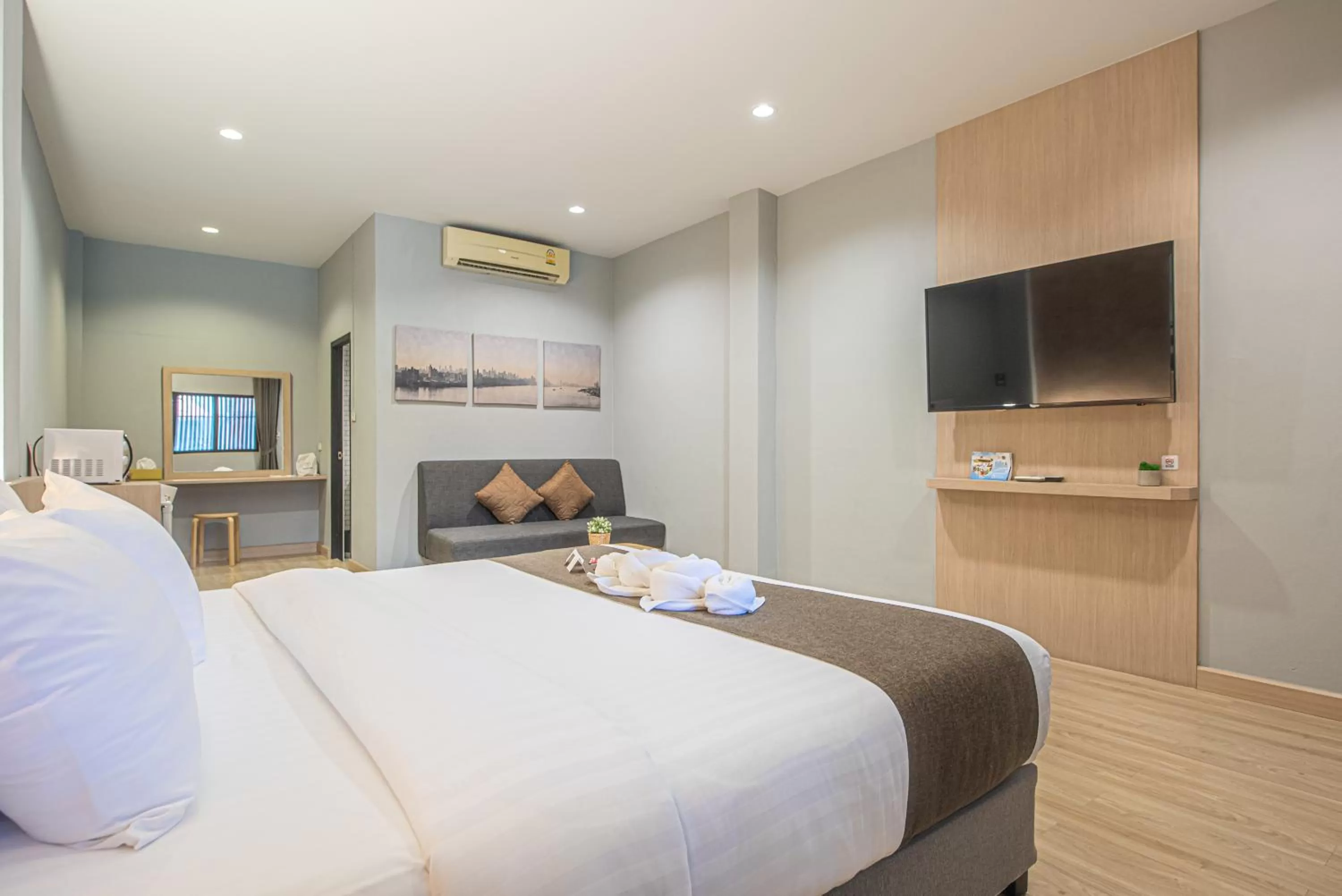 TV and multimedia, Bed in Tarnsiri Boutique Resort