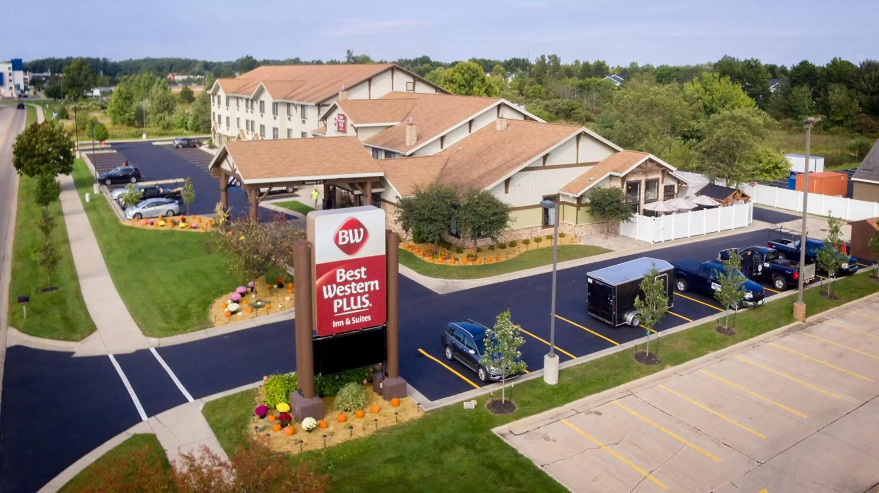 Property building, Bird's-eye View in Best Western Plus Holland Inn & Suites