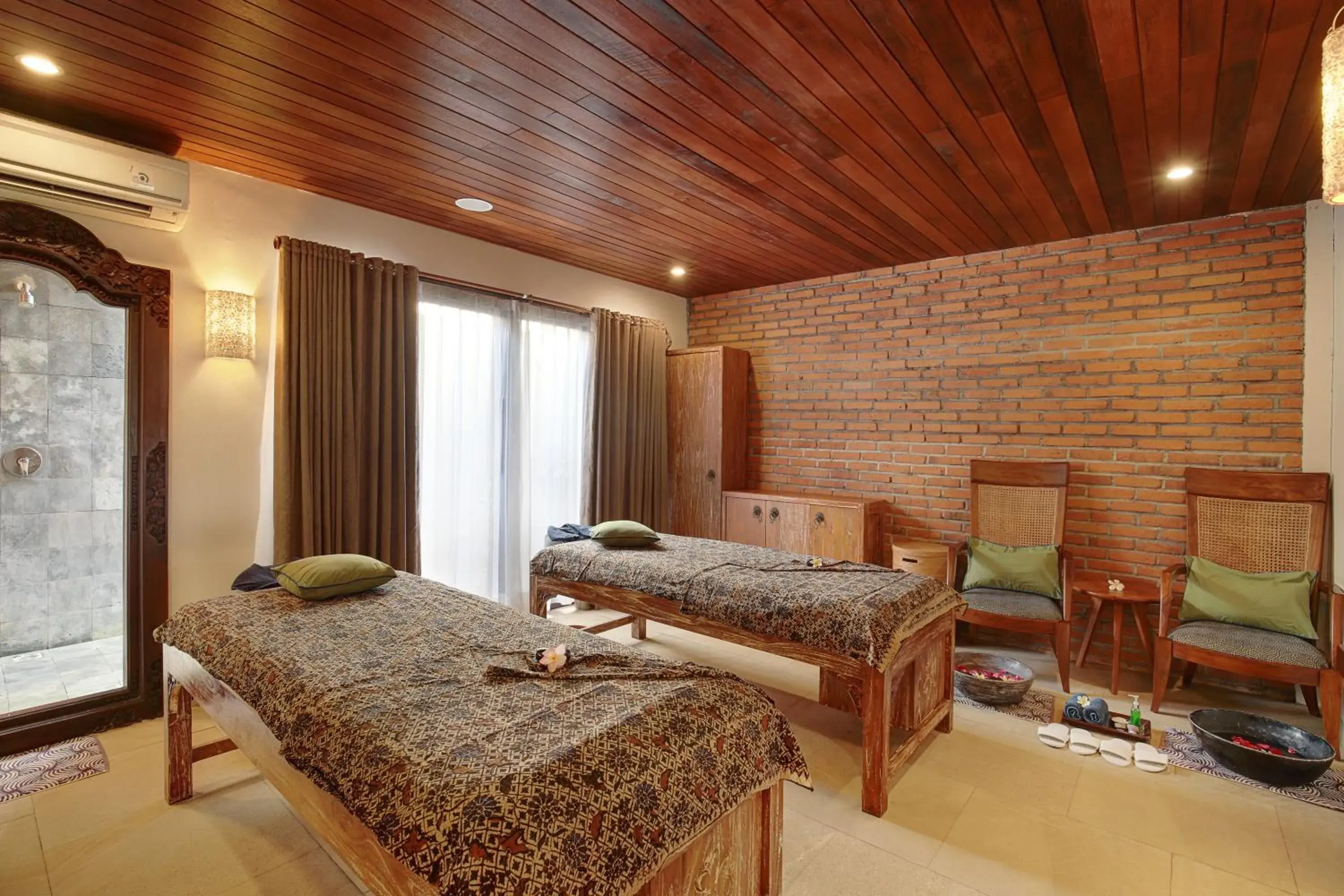 Spa and wellness centre/facilities, Bed in Lumbini Luxury Villas and Spa Spa and wellness centre/facilities, Bed in Lumbini Luxury Villas and Spa