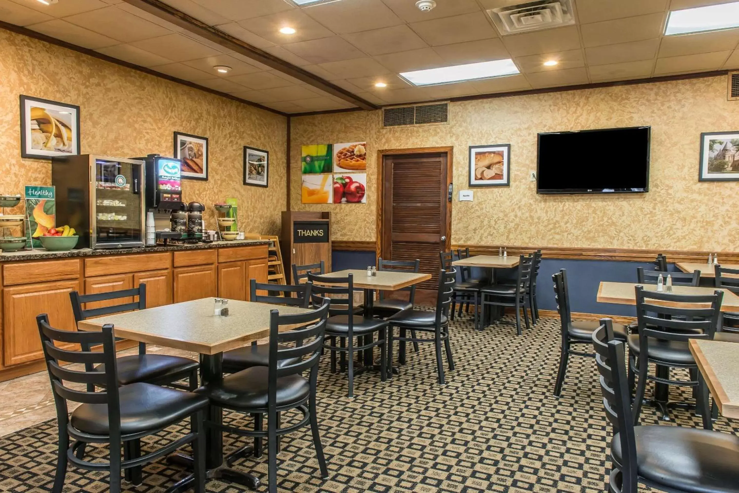 Restaurant/Places to Eat in Quality Inn Hermitage