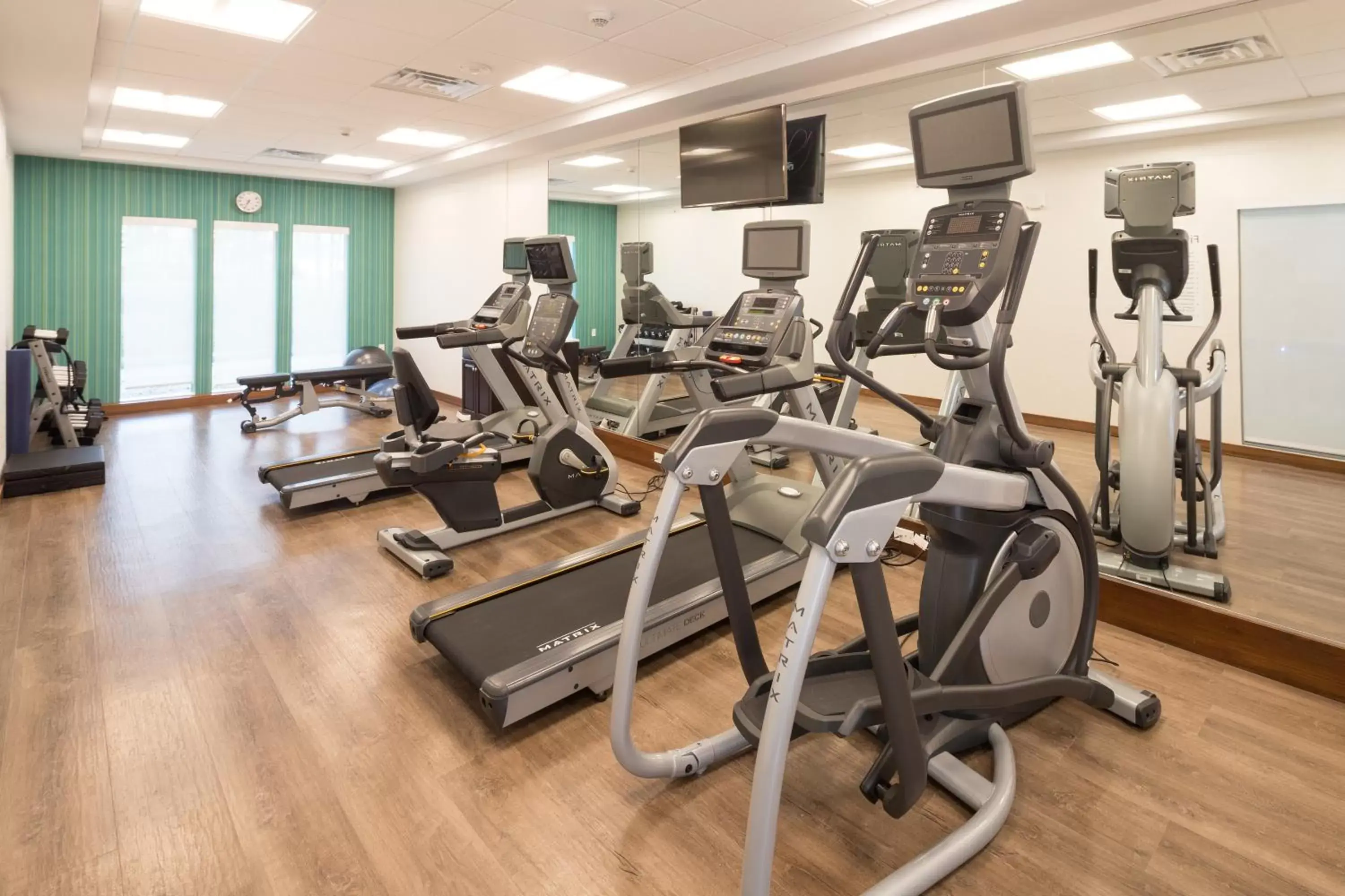 Fitness centre/facilities in Holiday Inn Express Hotel & Suites Bay City by IHG Fitness centre/facilities in Holiday Inn Express Hotel & Suites Bay City by IHG