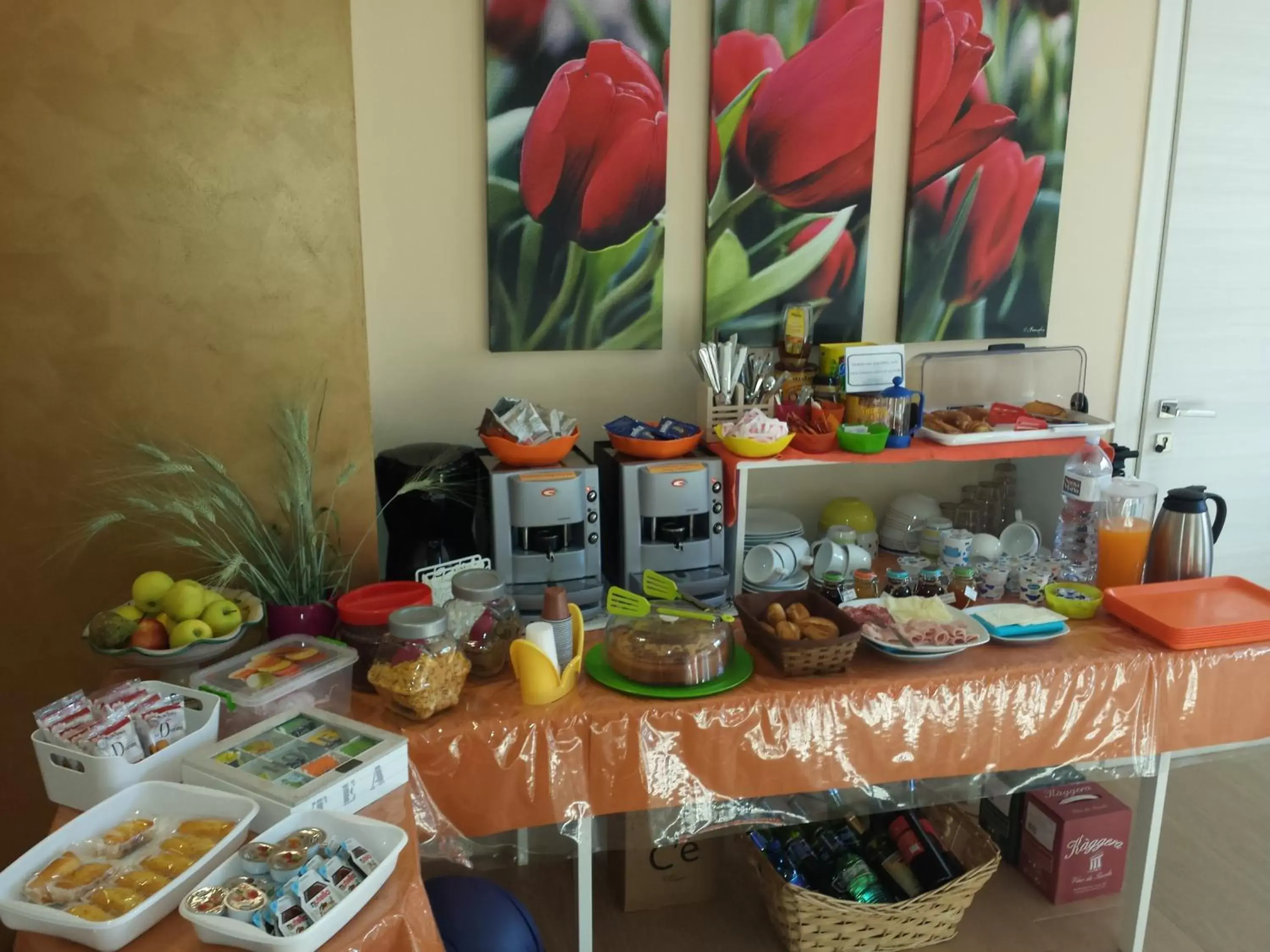 Food and drinks in La Suite Di Segesta