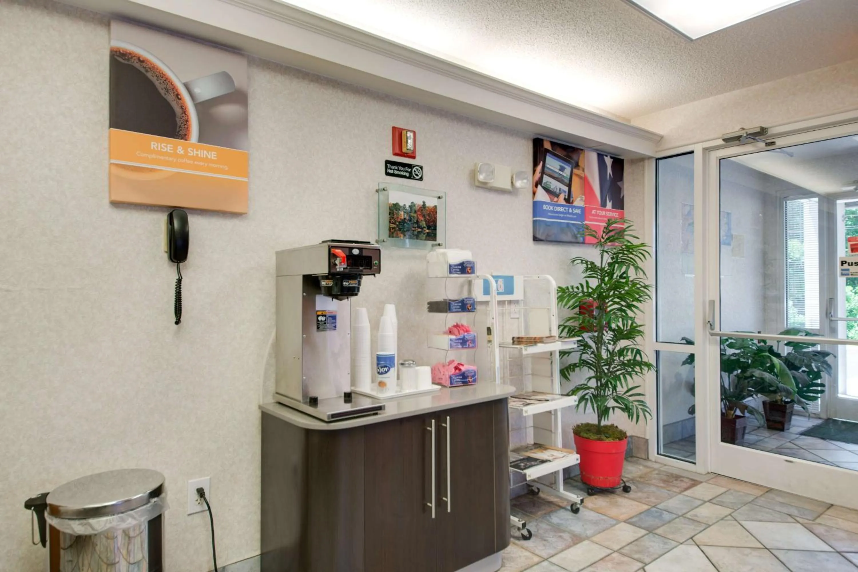 Lobby or reception in Motel 6-Statesville, NC