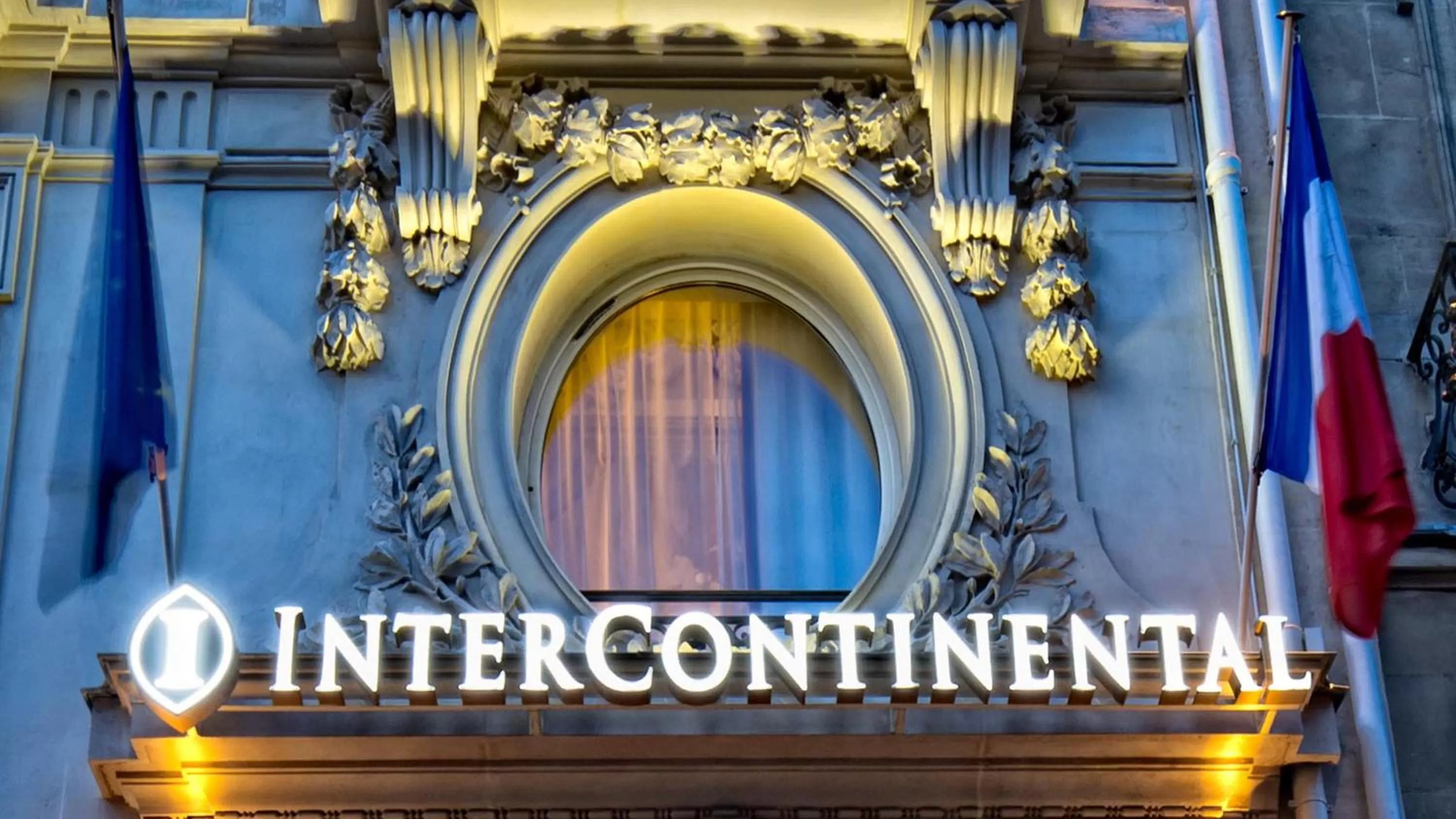 Property building in InterContinental Paris Champs Elysées Etoile by IHG