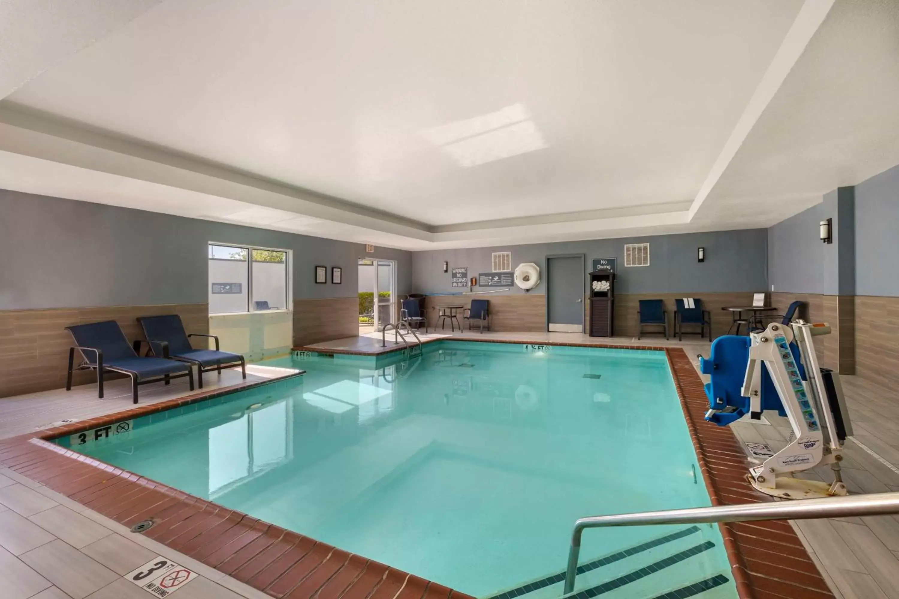 Pool view, Swimming Pool in Best Western Plus Nashville Airport Hotel - BNA