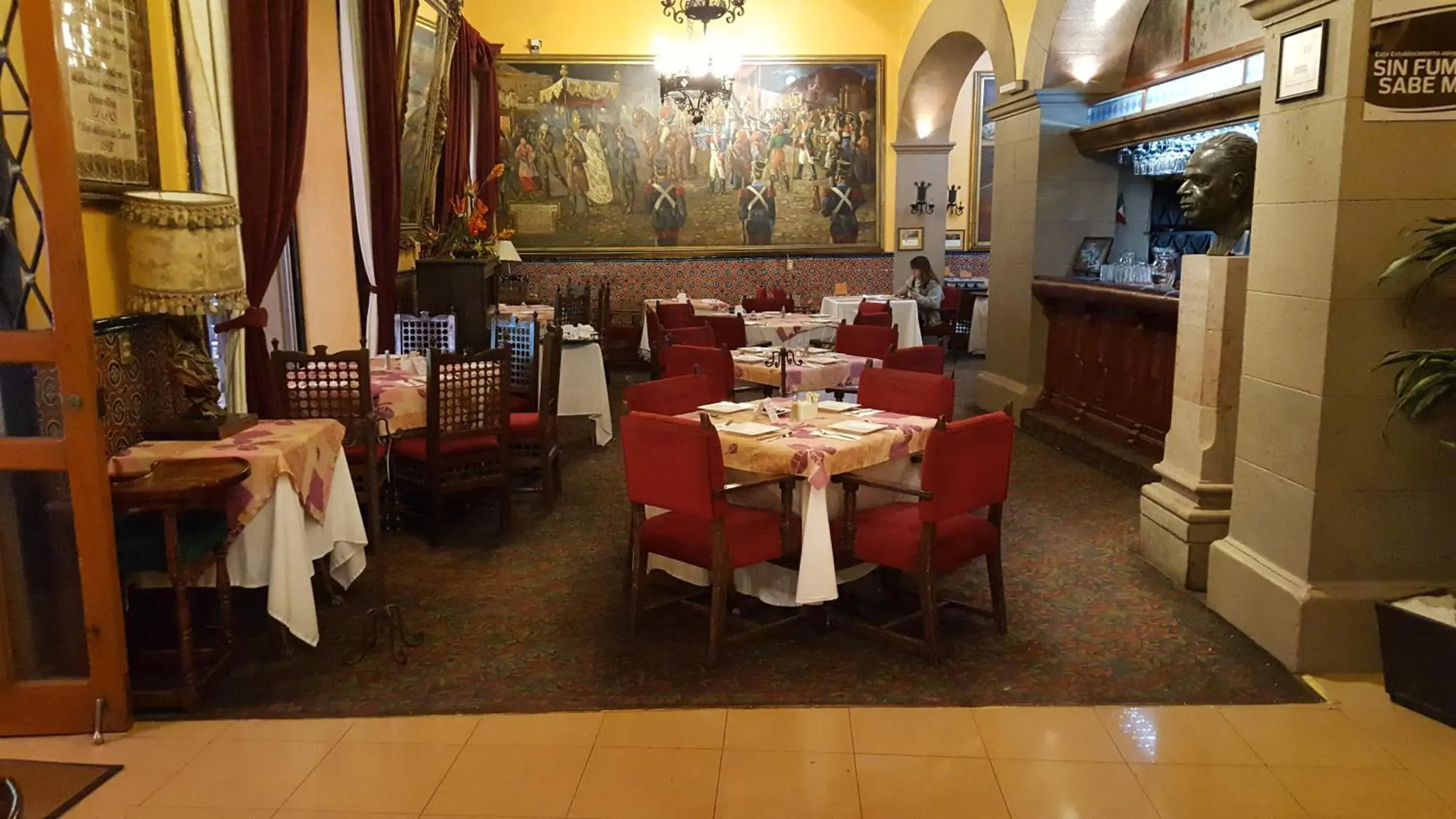 Restaurant/Places to Eat in Hotel Posada Santa Fe