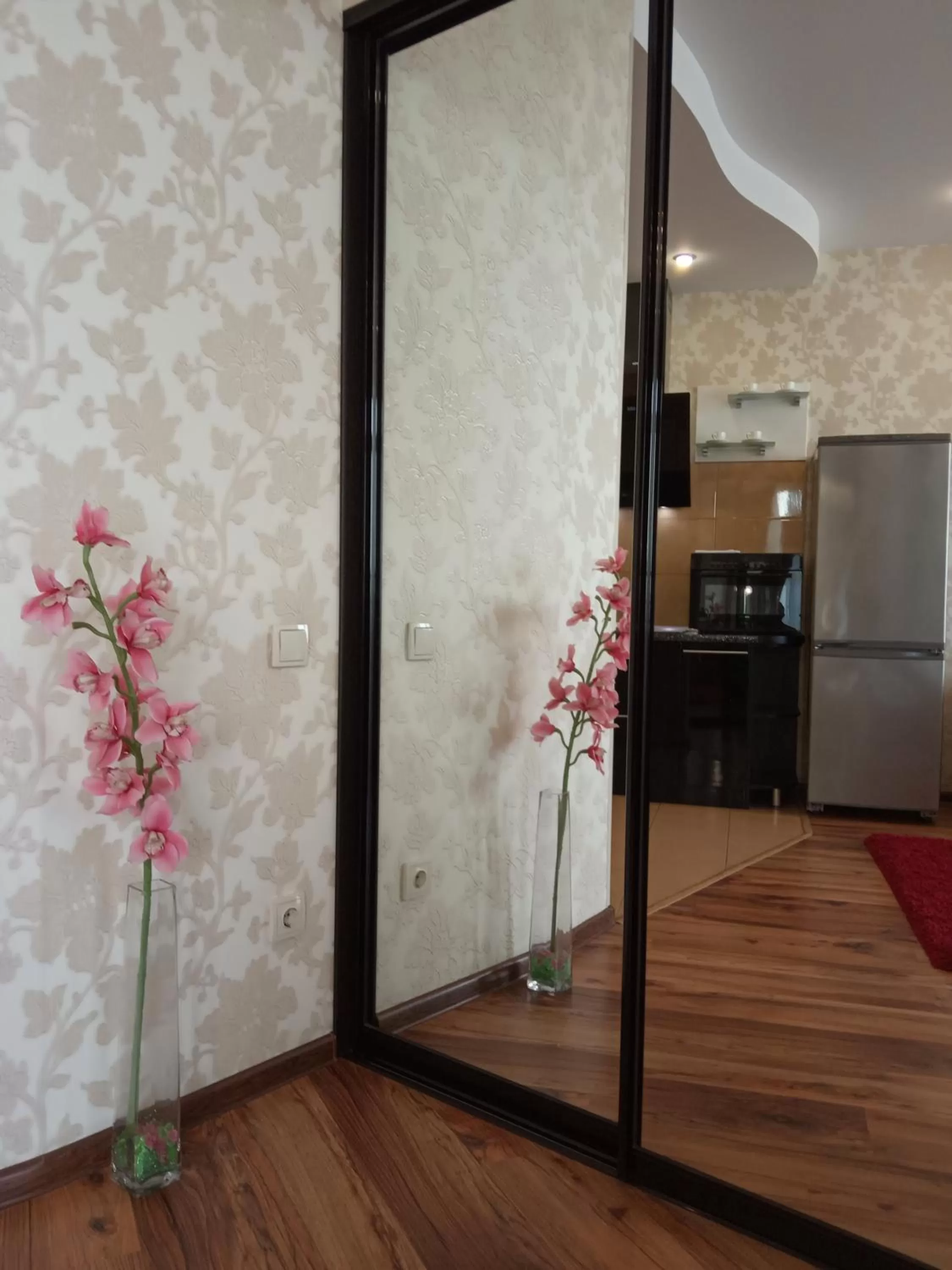 Living room, Kitchen/Kitchenette in Most City Riverview
