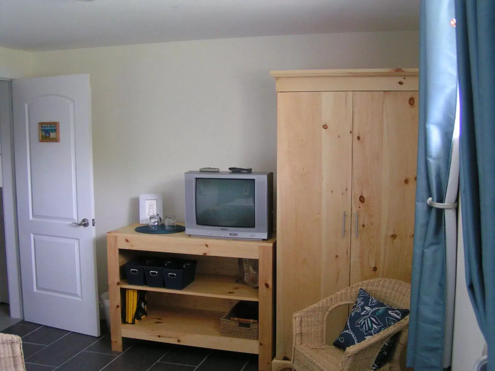 Bedroom, TV/Entertainment Center in Nowak's Own B&B